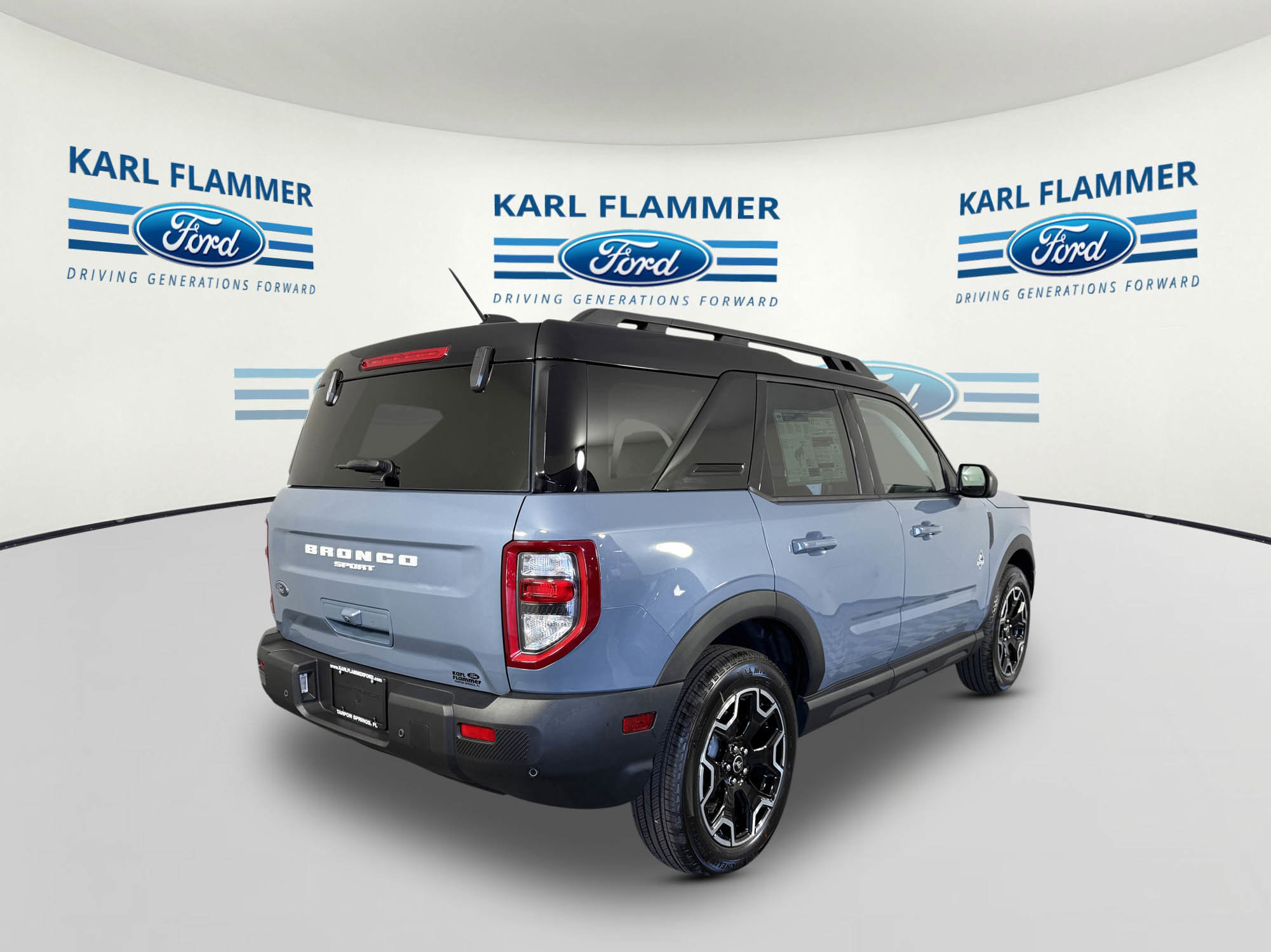 2025 Ford Bronco Sport Outer Banks photo 3