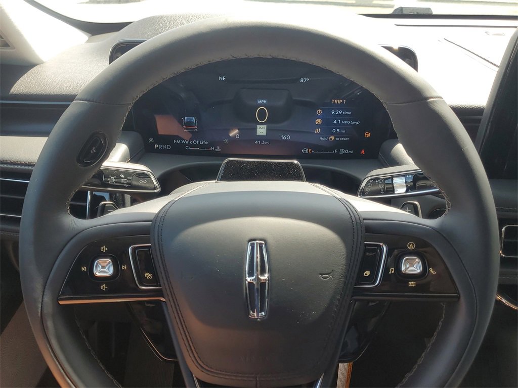 2025 Lincoln Aviator Reserve photo 28