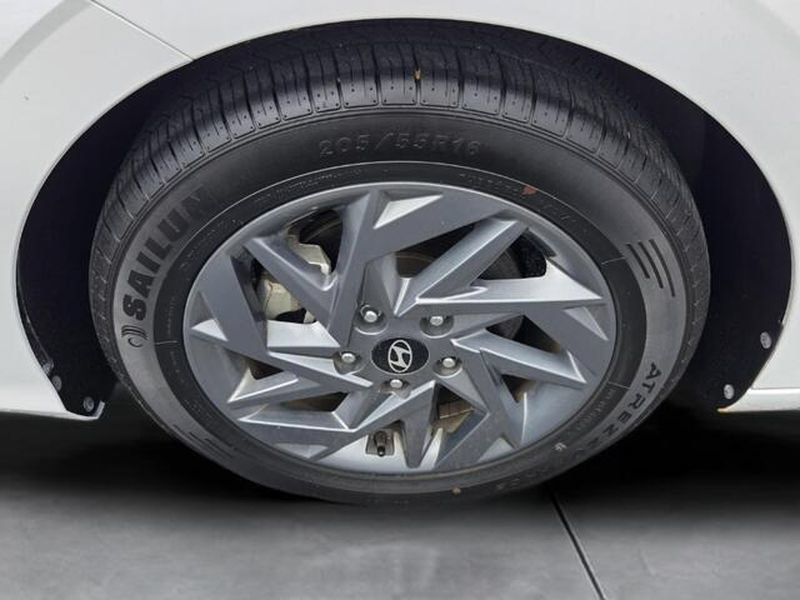 2024 Hyundai Elantra SEL - Photo 11