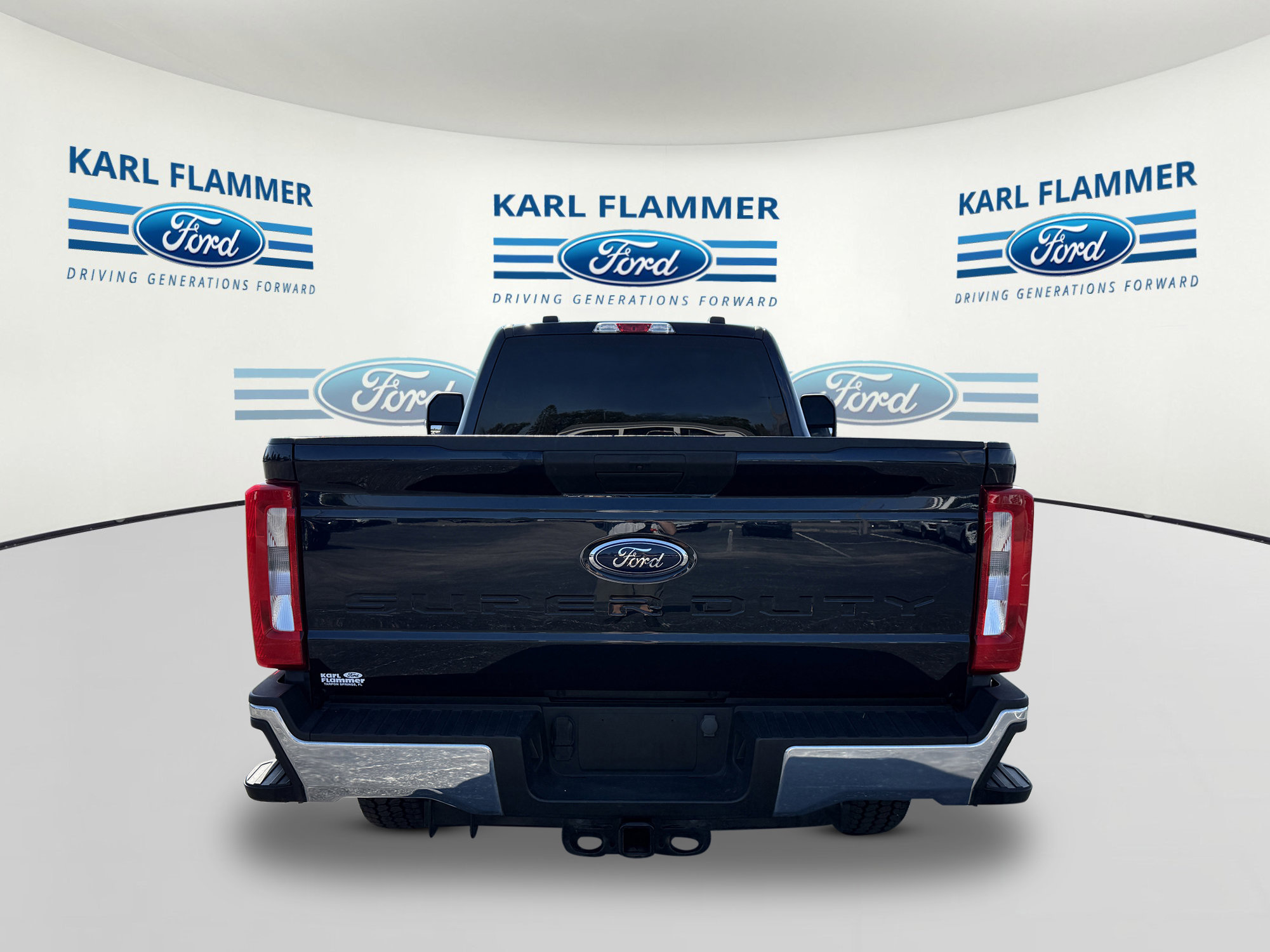 2023 Ford F-350 XLT photo 4