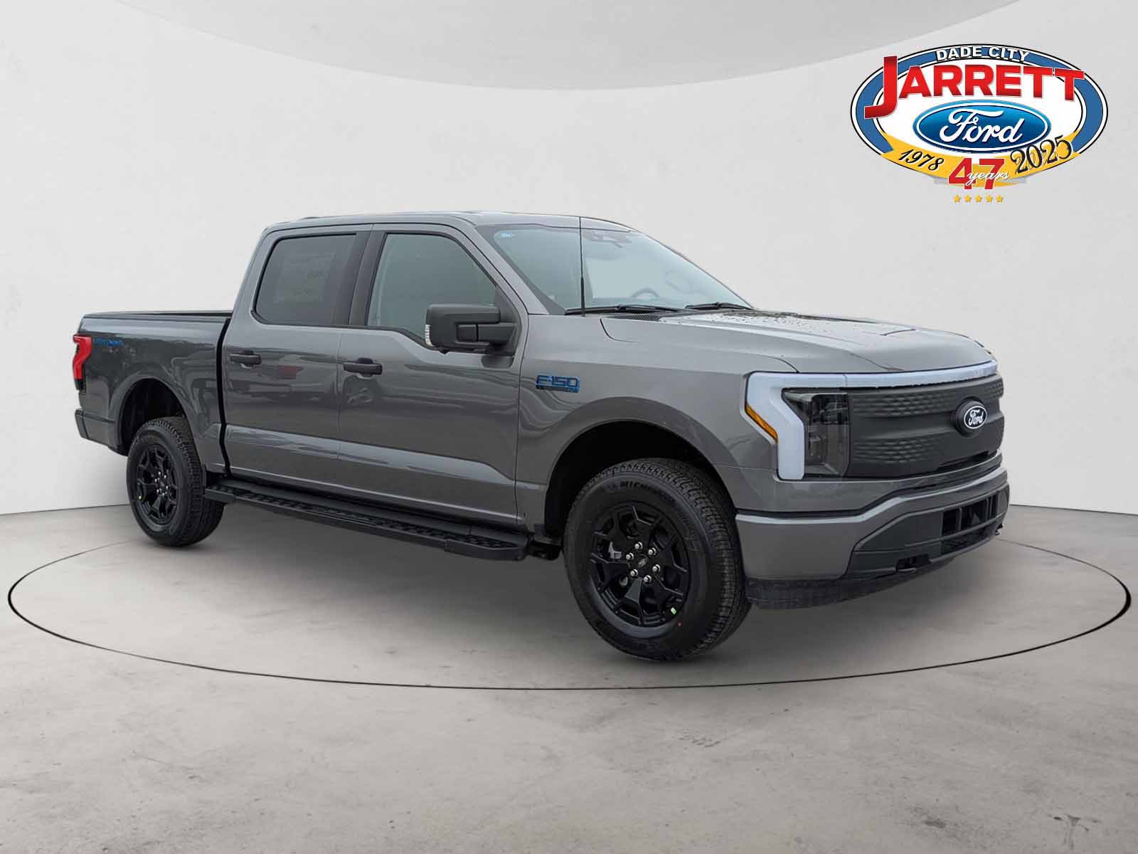 2025 Ford F-150 Lightning XLT's photo