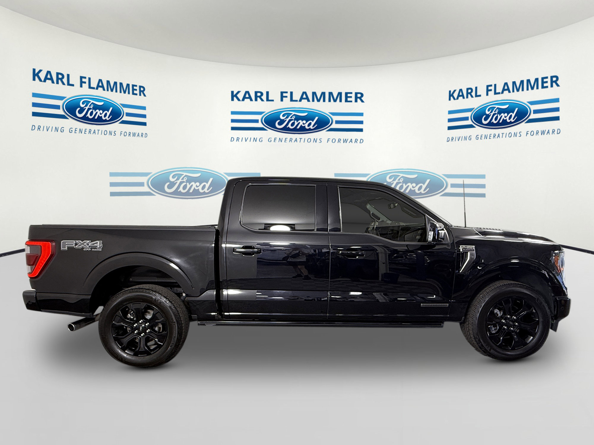 2022 Ford F-150 photo 2
