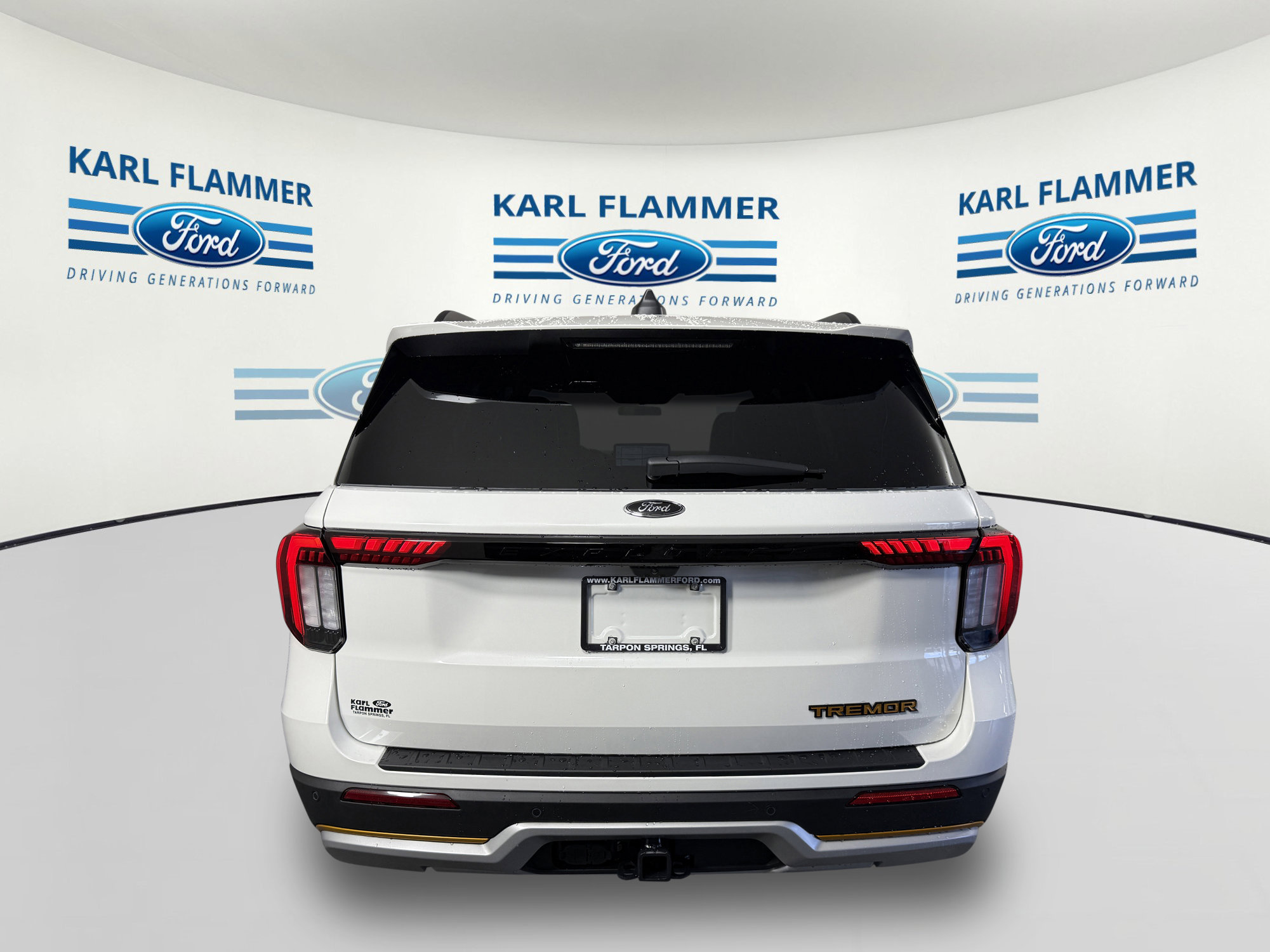 2026 Ford Explorer photo 4