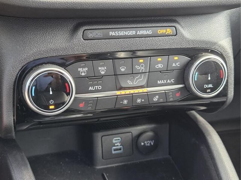 2022 Ford Escape Titanium - Photo 30