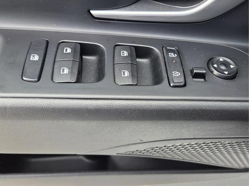 2024 Hyundai Elantra SEL - Photo 23