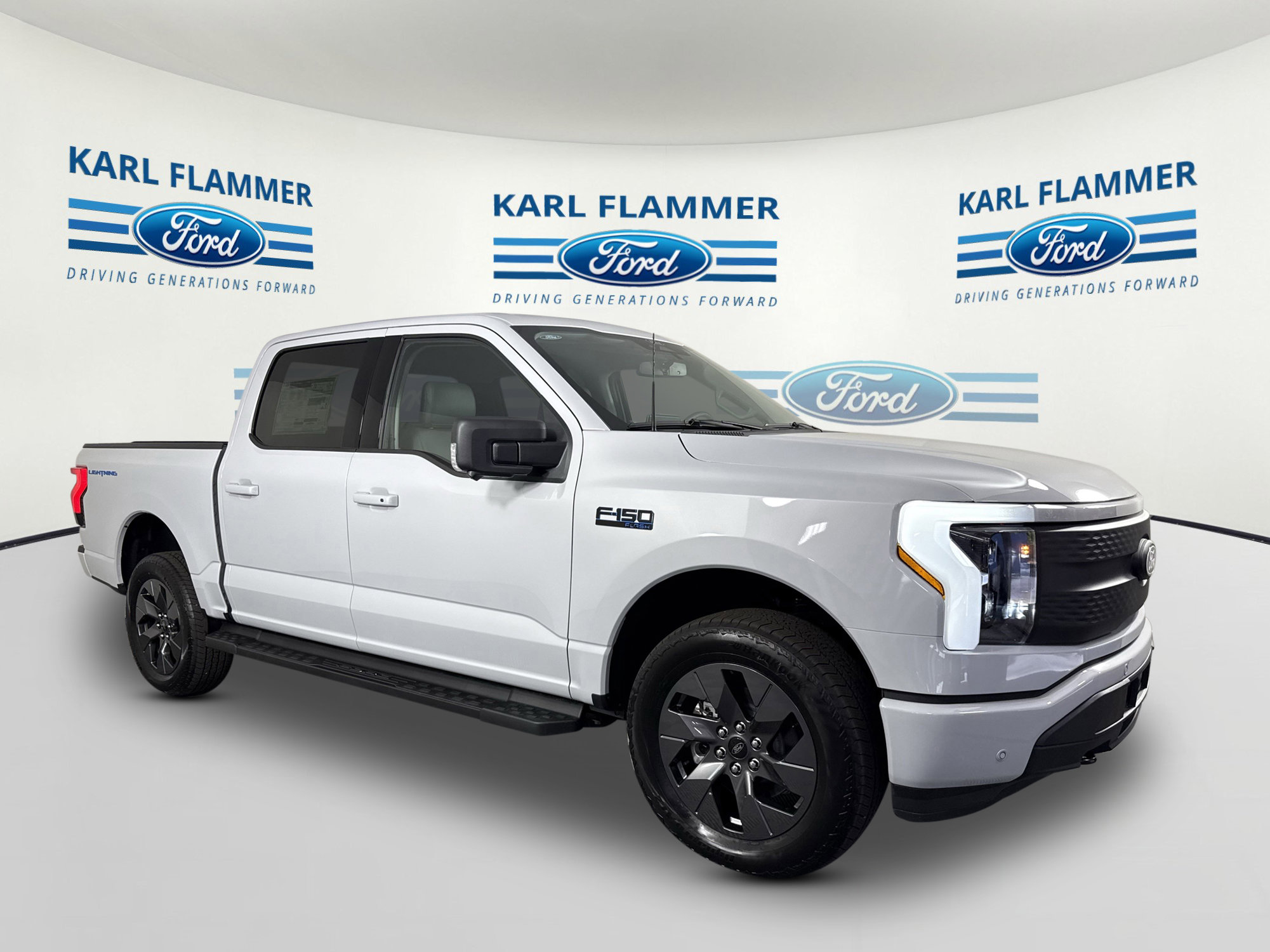 2025 Ford F-150 Lightning Flash's photo