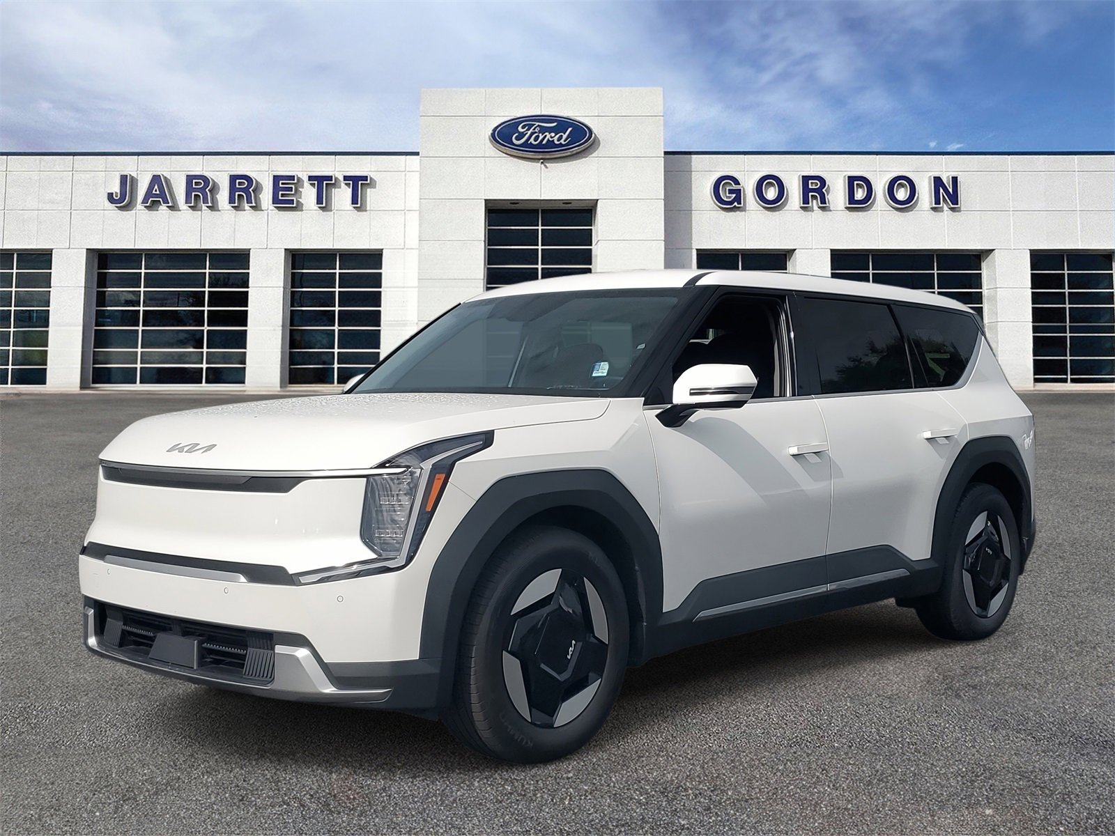 Used 2024 Kia Ev9 Light L/R with VIN KNDAB5S14R6051108 for sale in Davenport, FL