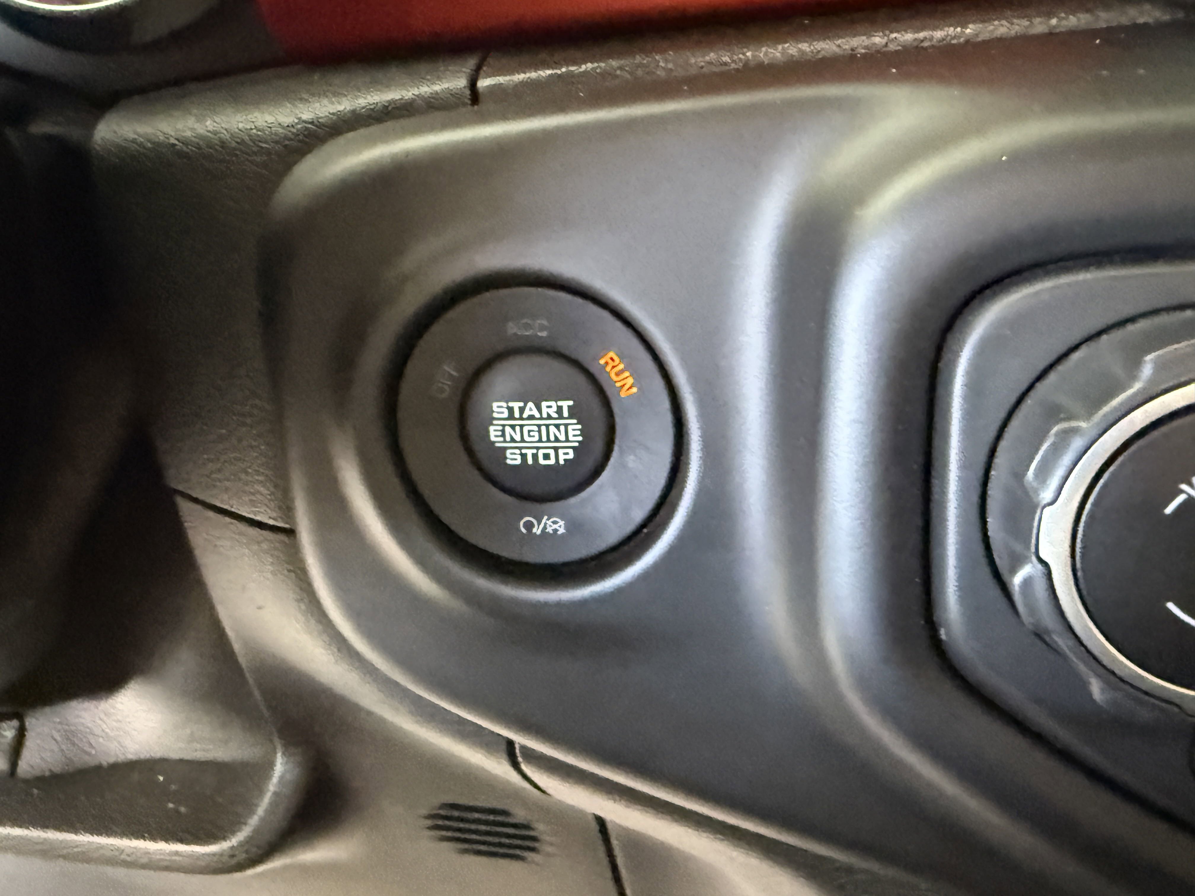 2021 Jeep Gladiator Rubicon photo 12
