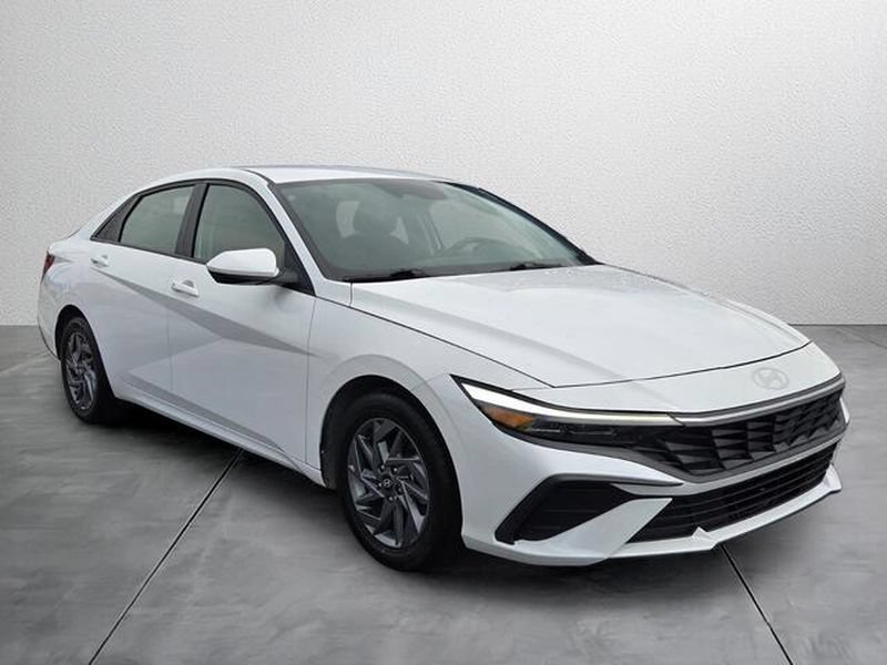 2024 Hyundai Elantra SEL - Photo 9
