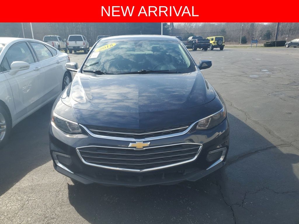 Used 2018 Chevrolet Malibu 1LT with VIN 1G1ZD5ST1JF235966 for sale in Owosso, MI