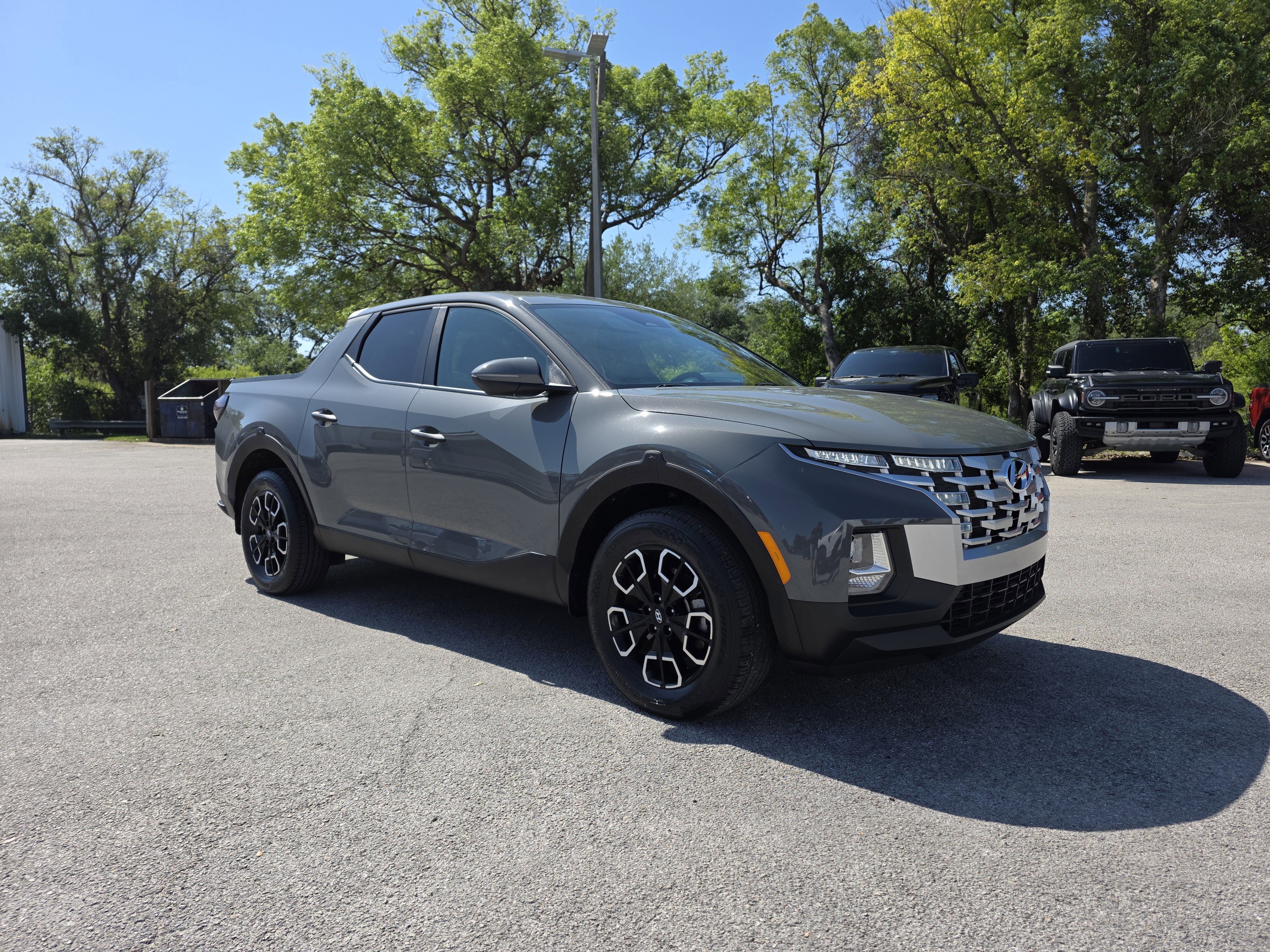 Used 2022 Hyundai Santa Cruz SEL with VIN 5NTJBDAE6NH029501 for sale in Dade City, FL