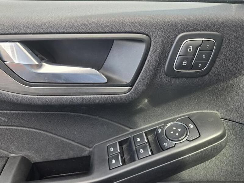 2022 Ford Escape Titanium - Photo 25