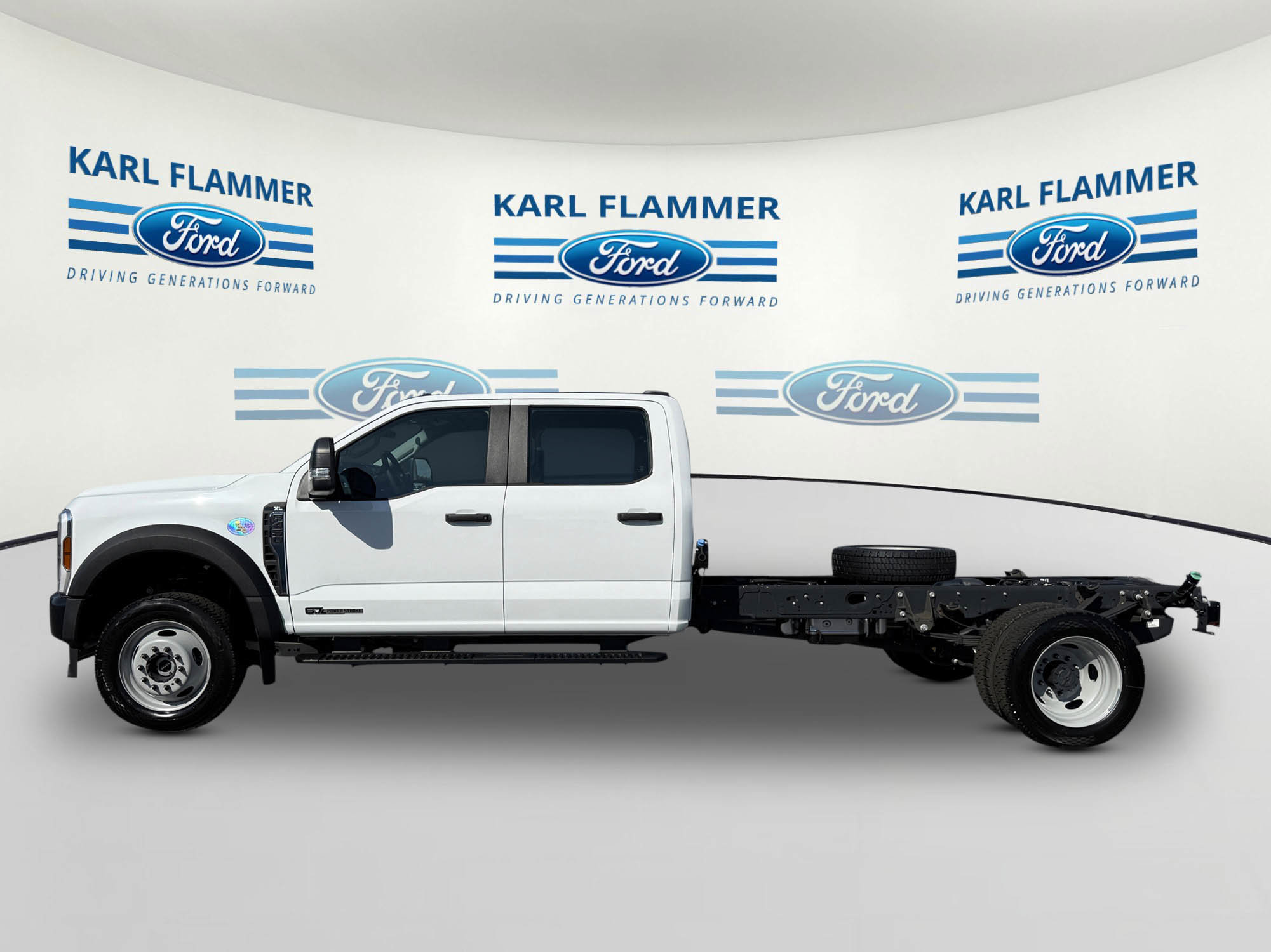 2025 Ford F-450 XL photo 4
