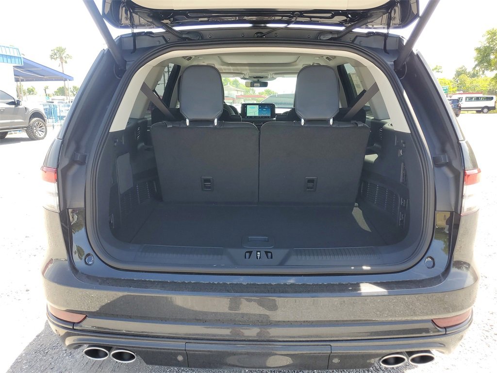 2025 Lincoln Aviator Reserve photo 7