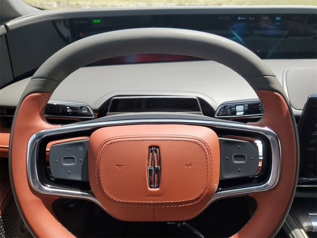 2025 Lincoln Nautilus Black Label photo 26