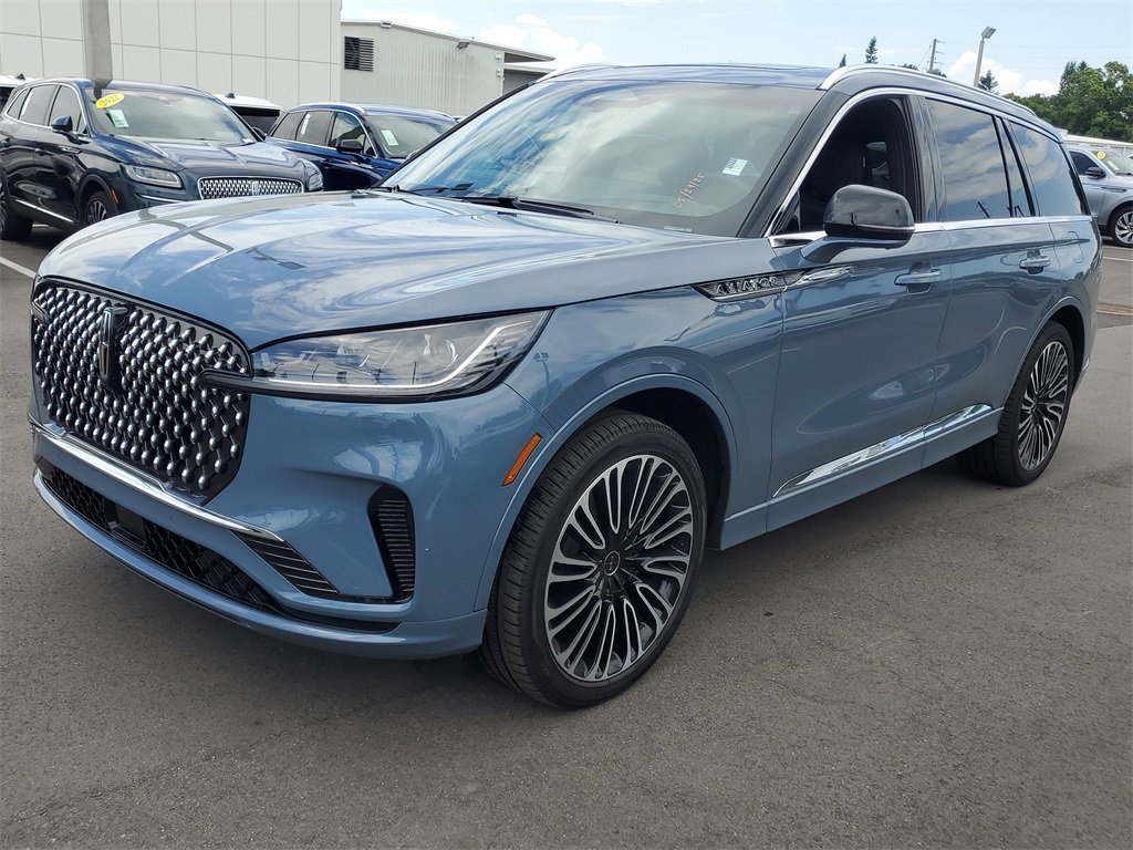 Used 2025 Lincoln Aviator Black Label with VIN 5LM5J9XC4SGL12123 for sale in Dade City, FL