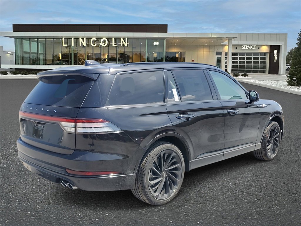 2025 Lincoln Aviator Reserve photo 4