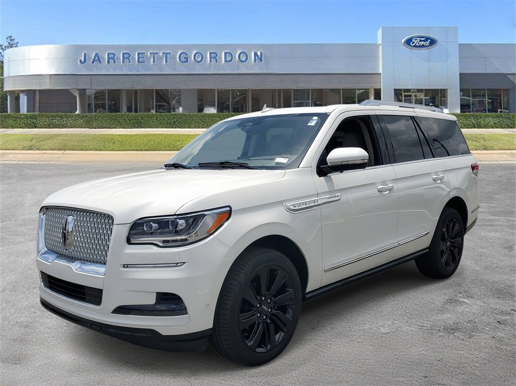 Used 2024 Lincoln Navigator Reserve with VIN 5LMJJ2LG9REL18570 for sale in Dade City, FL