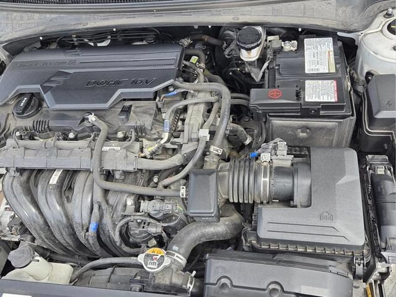 2024 Hyundai Elantra SEL - Photo 21