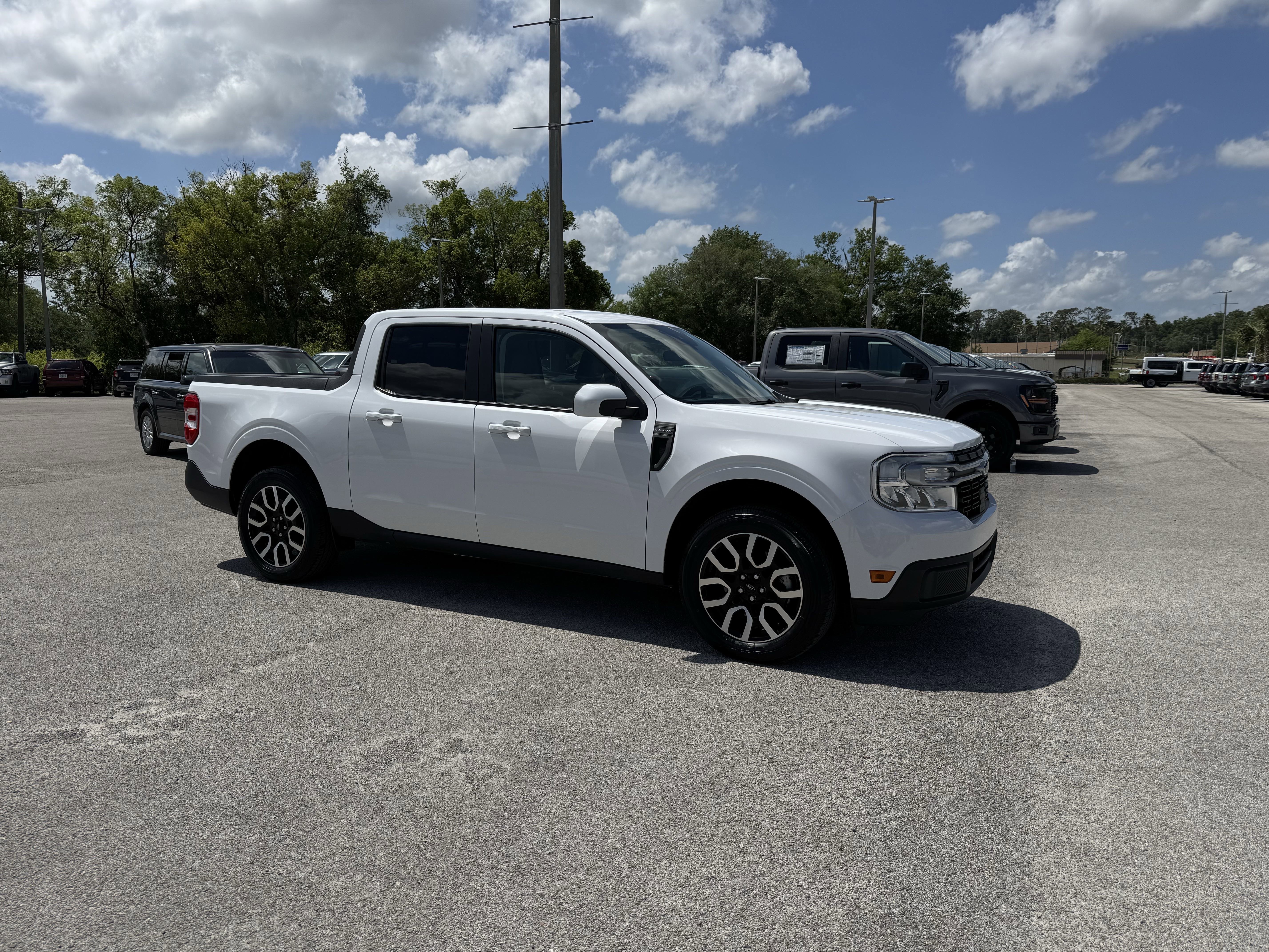 Used 2022 Ford Maverick Lariat with VIN 3FTTW8E97NRA27253 for sale in Dade City, FL
