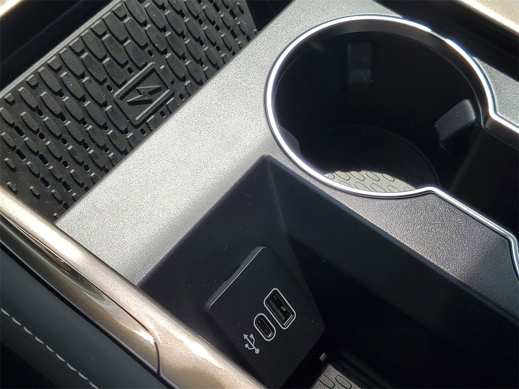 2025 Lincoln Nautilus Black Label photo 25
