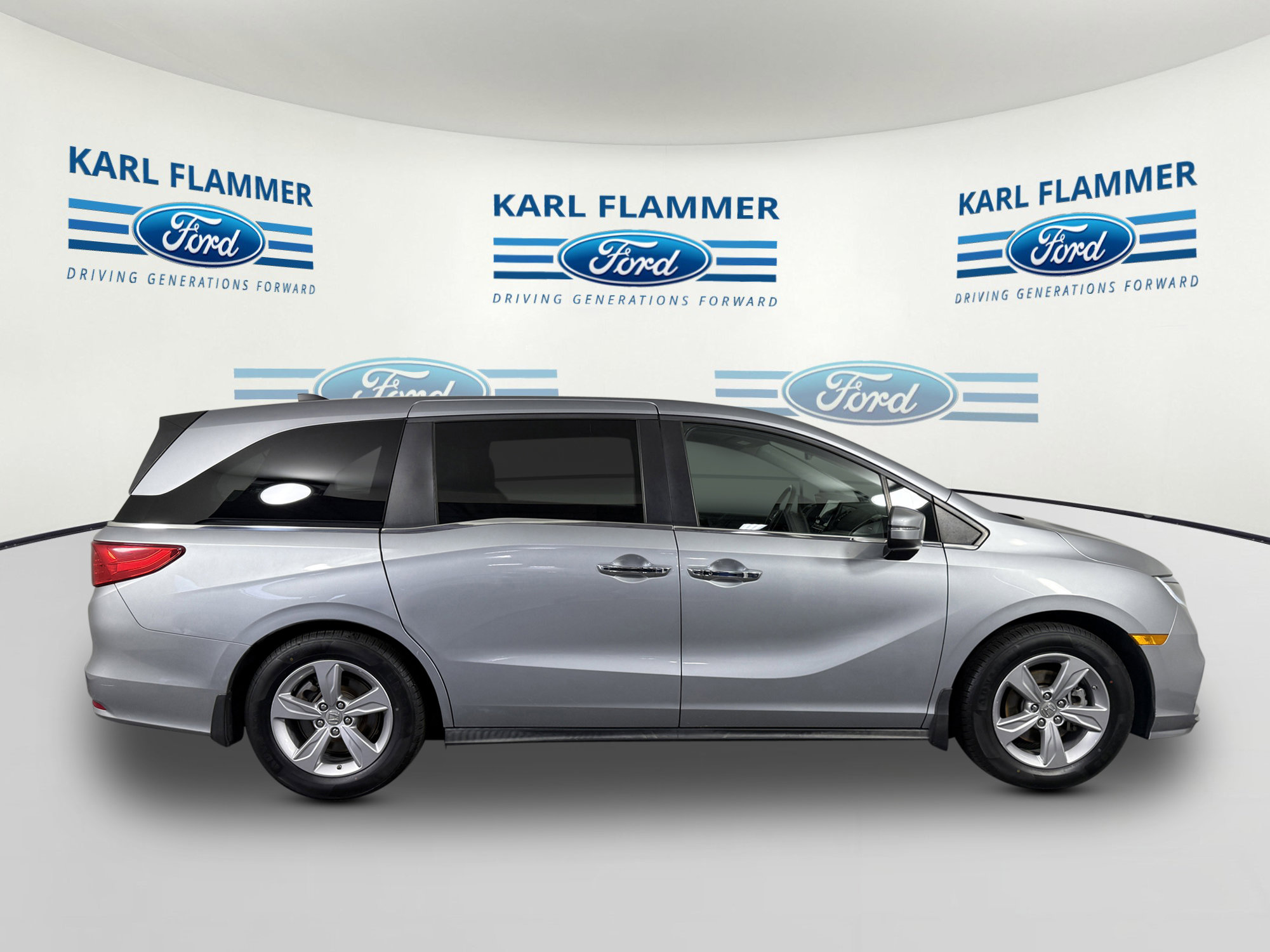 2018 Honda Odyssey EX-L photo 2