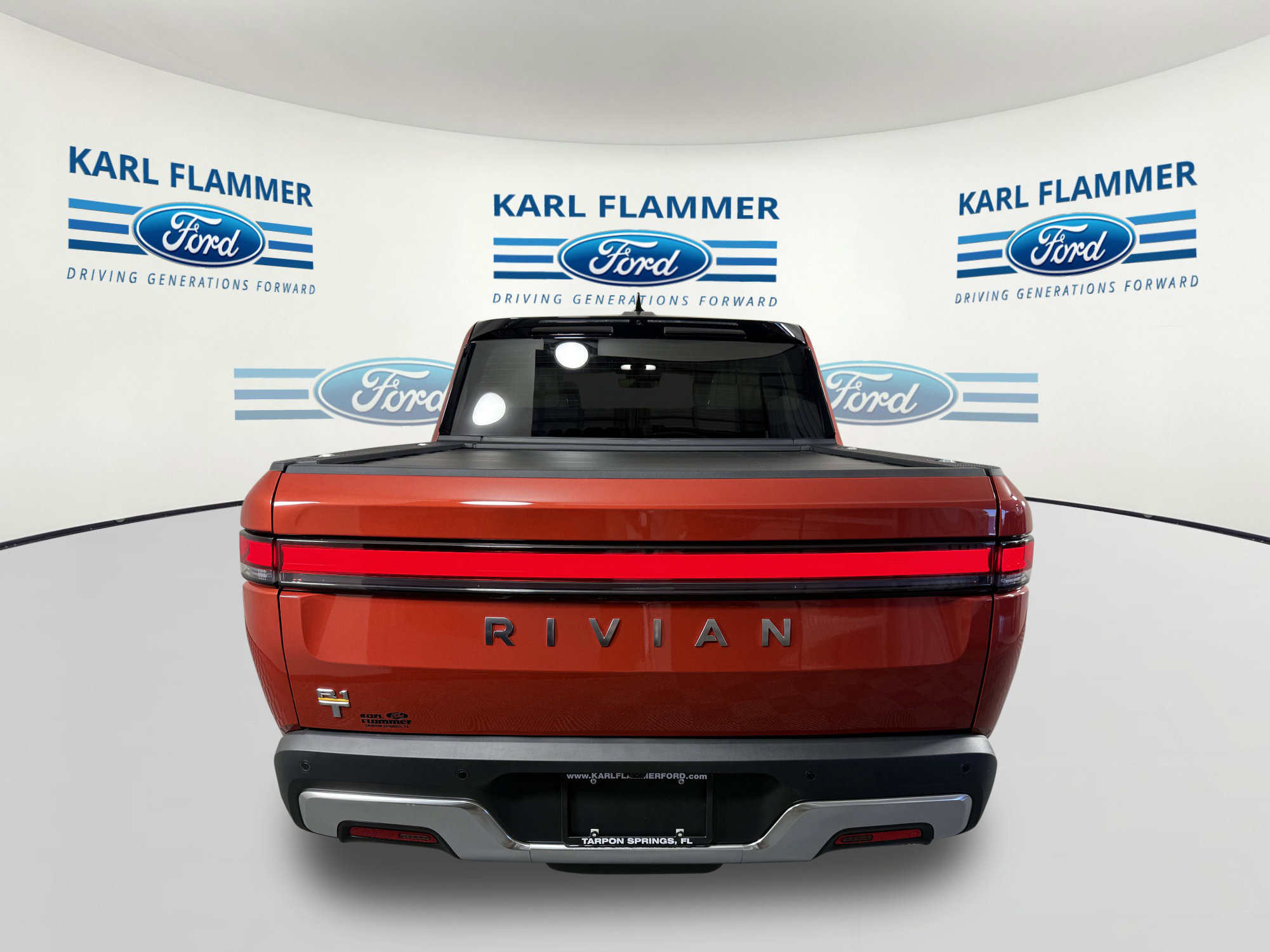 2022 Rivian R1T Adventure photo 4