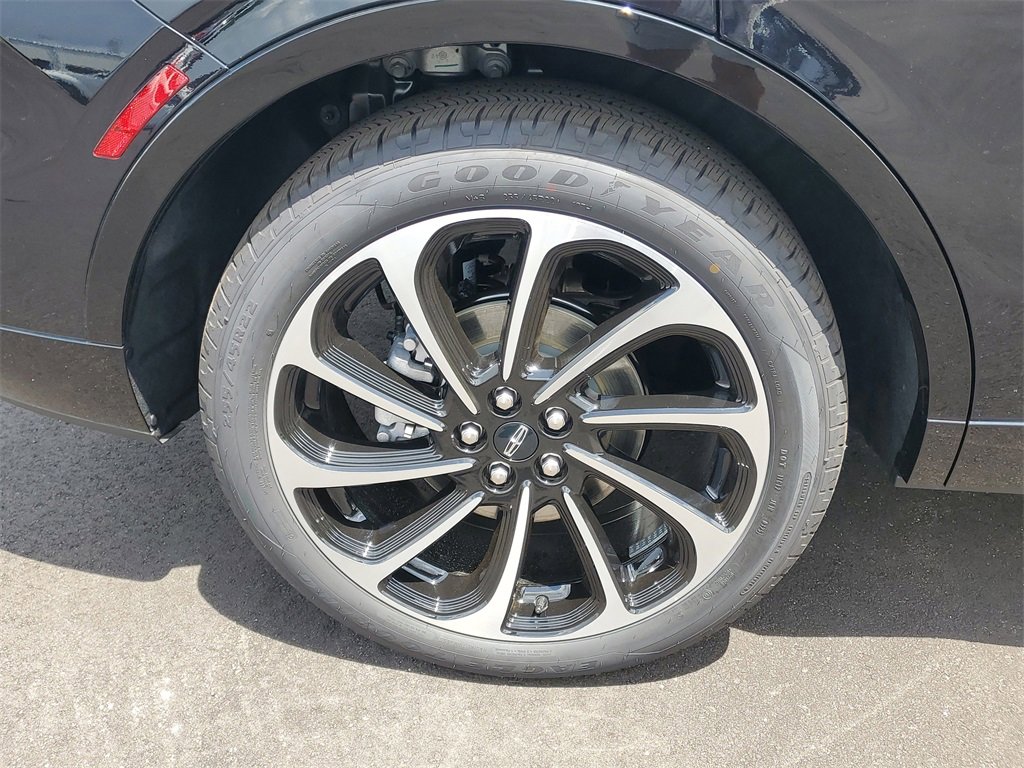 2025 Lincoln Nautilus Black Label photo 5