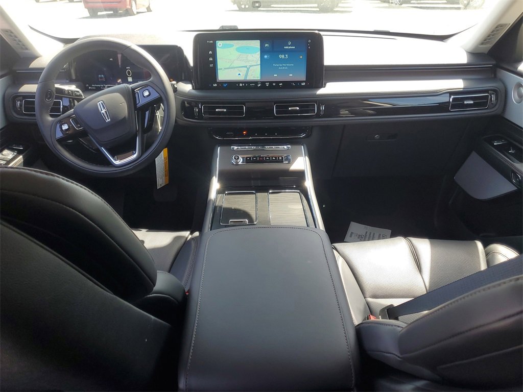 2025 Lincoln Aviator Reserve photo 13
