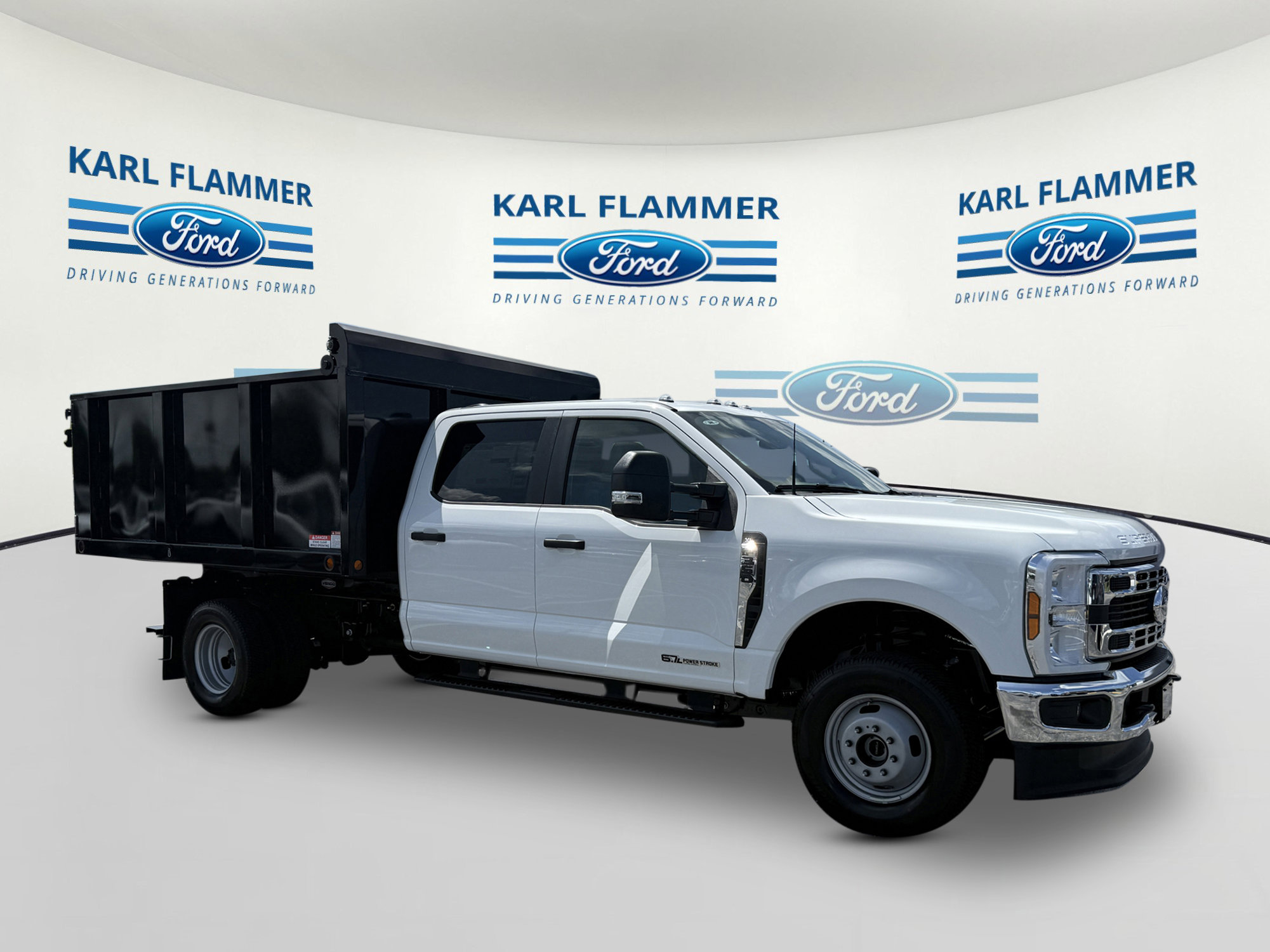 2026 Ford F-350 XL 4x4 Crew Cab 179-In DRW's photo