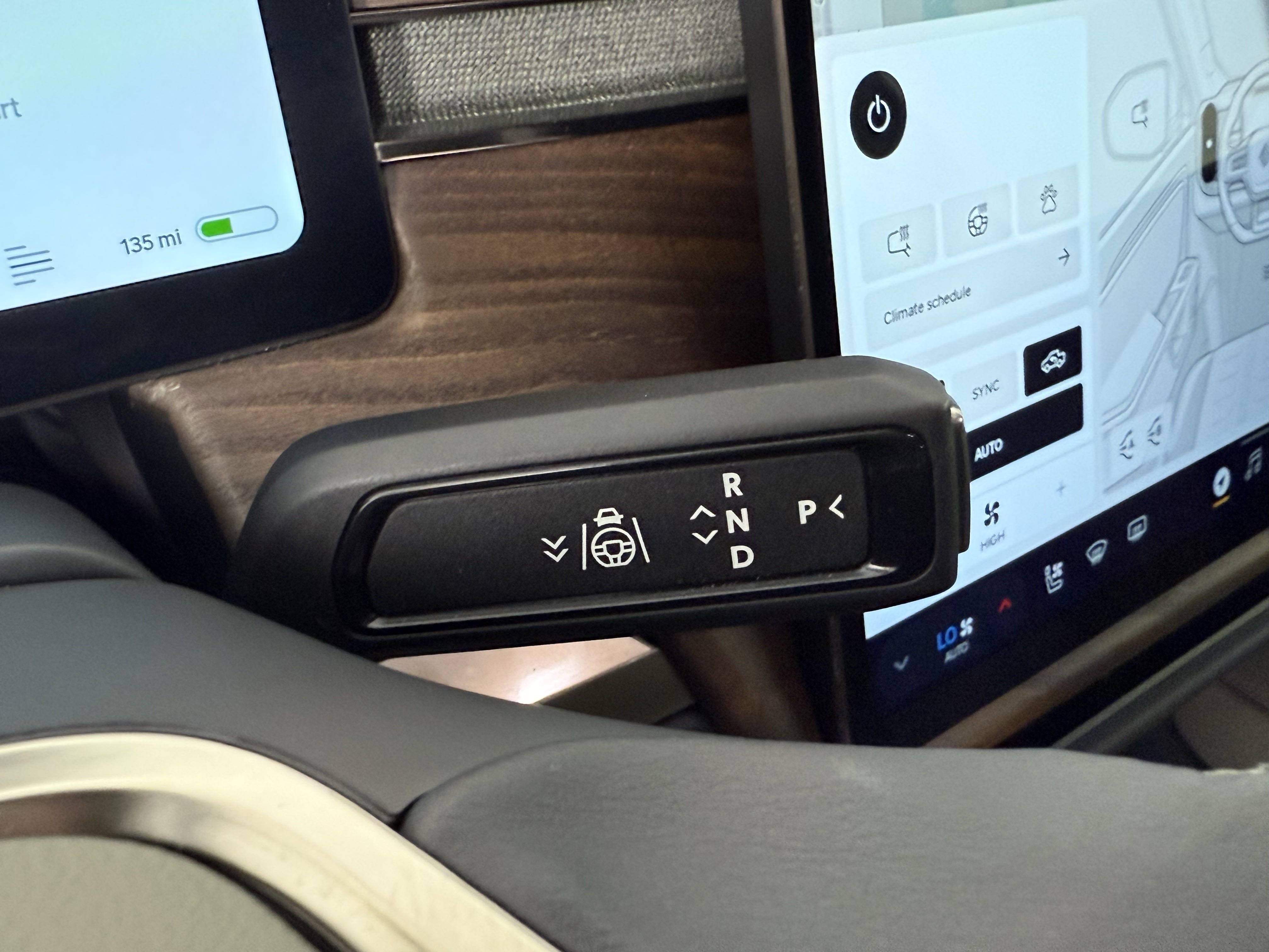 2022 Rivian R1T Adventure photo 12