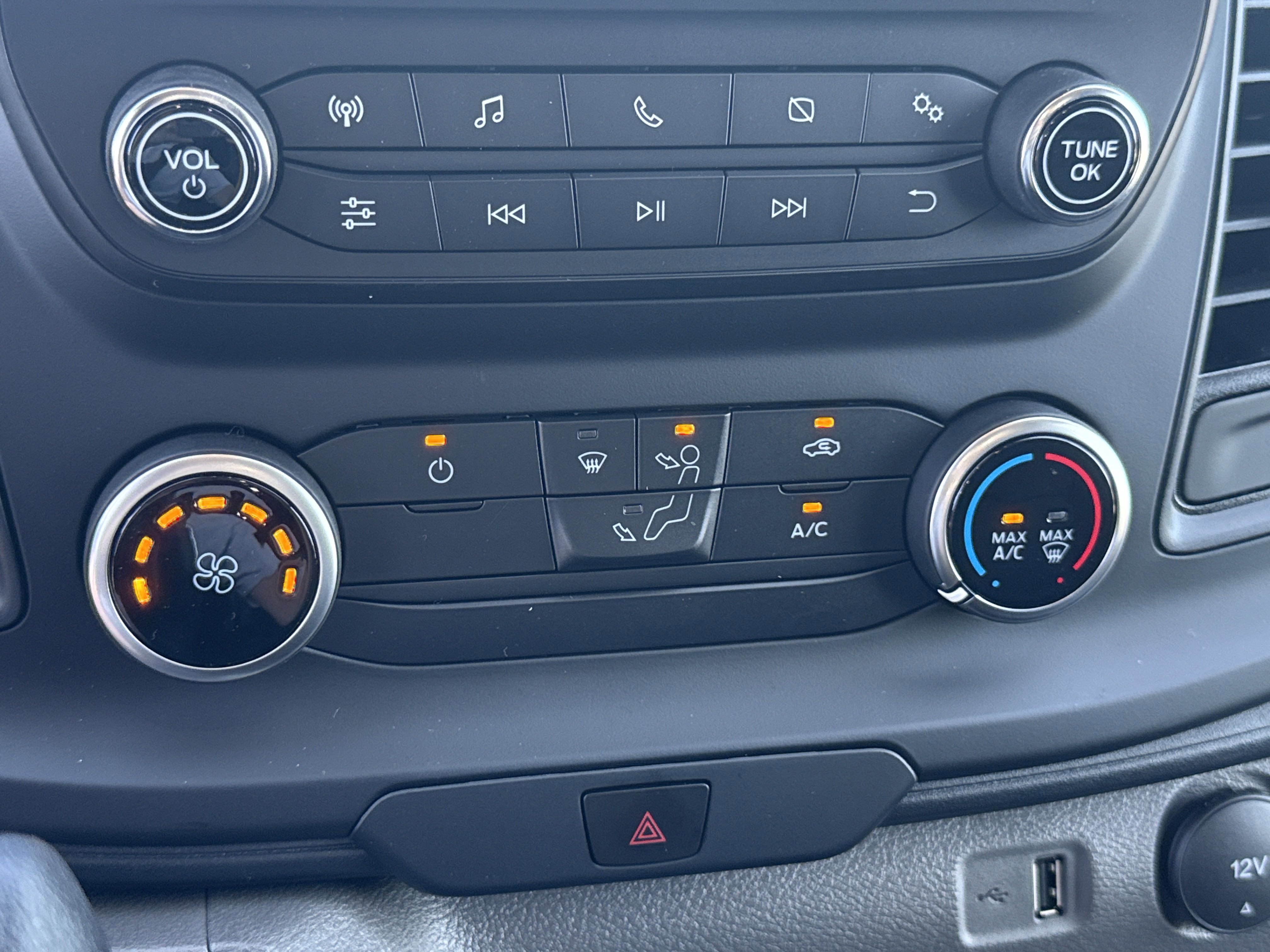 2025 Ford Transit Cargo Van photo 15
