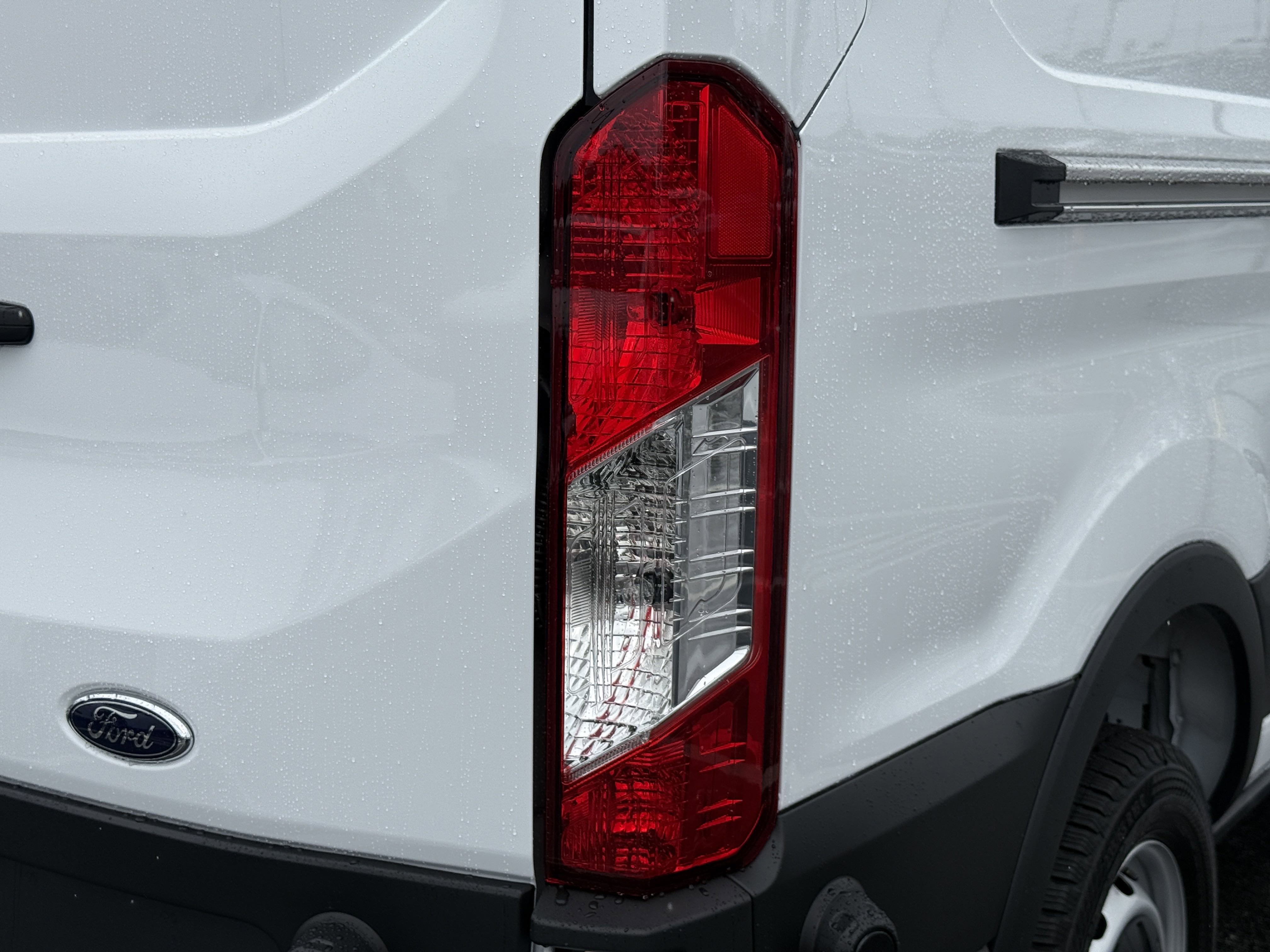 2025 Ford Transit Cargo Van photo 7