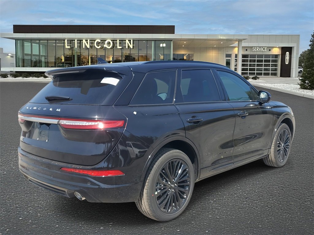 2025 Lincoln Corsair Reserve photo 4