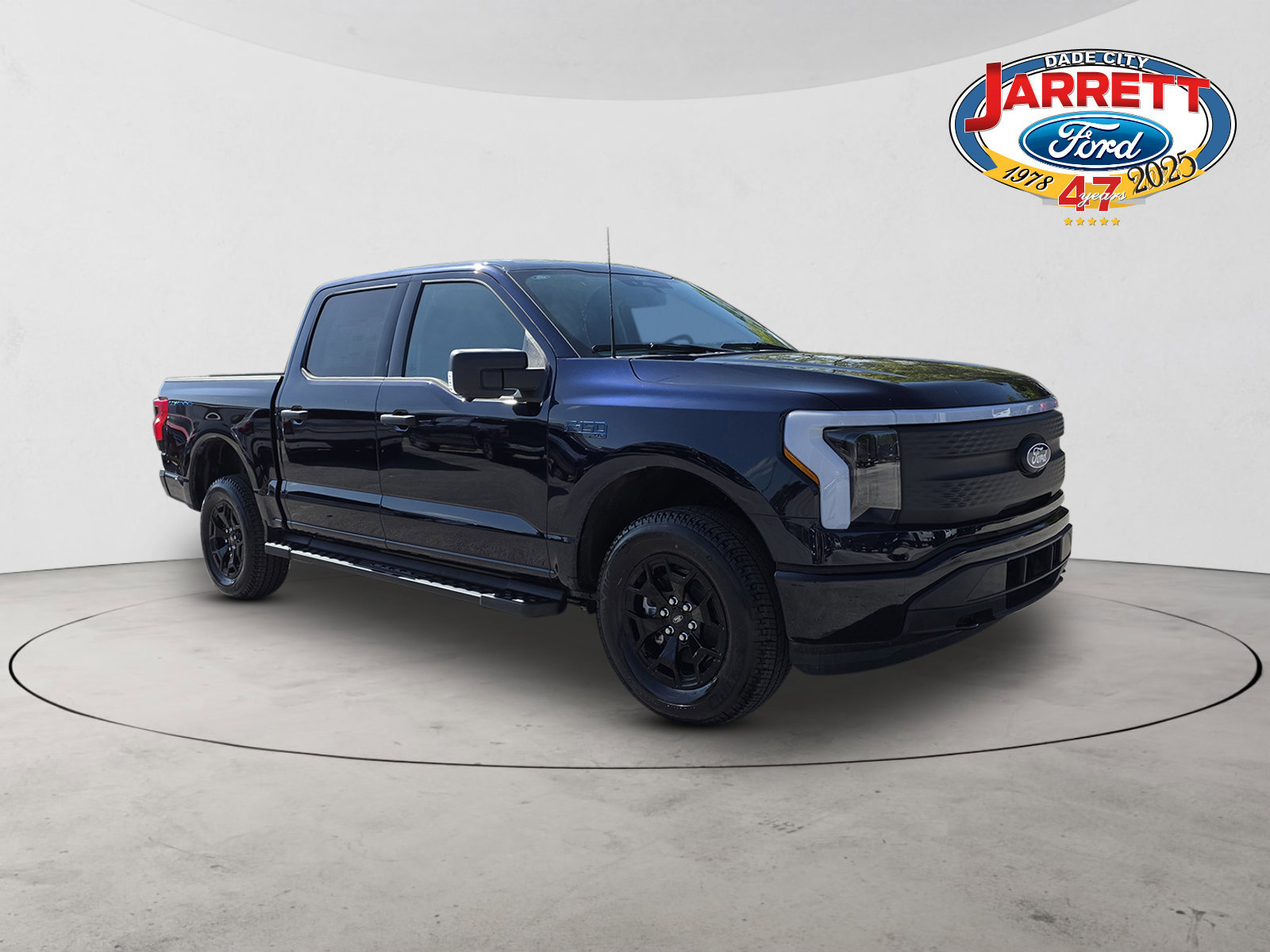 2025 Ford F-150 Lightning XLT's photo