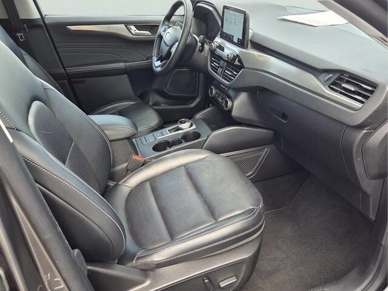 2022 Ford Escape Titanium - Photo 20