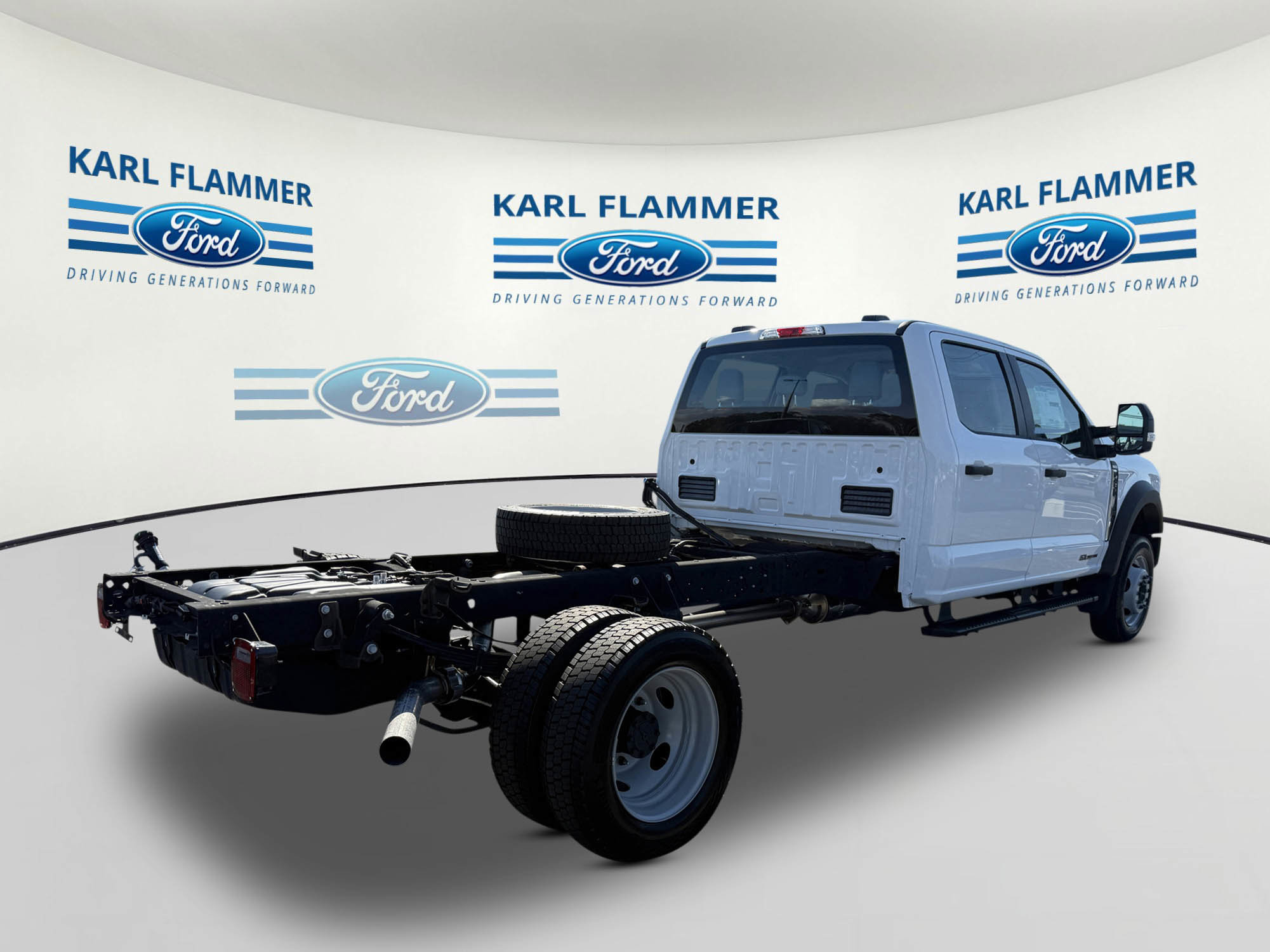 2025 Ford F-450 XL photo 3