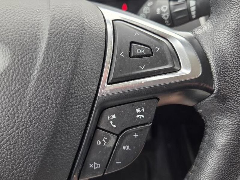2023 Ford Edge SEL - Photo 31