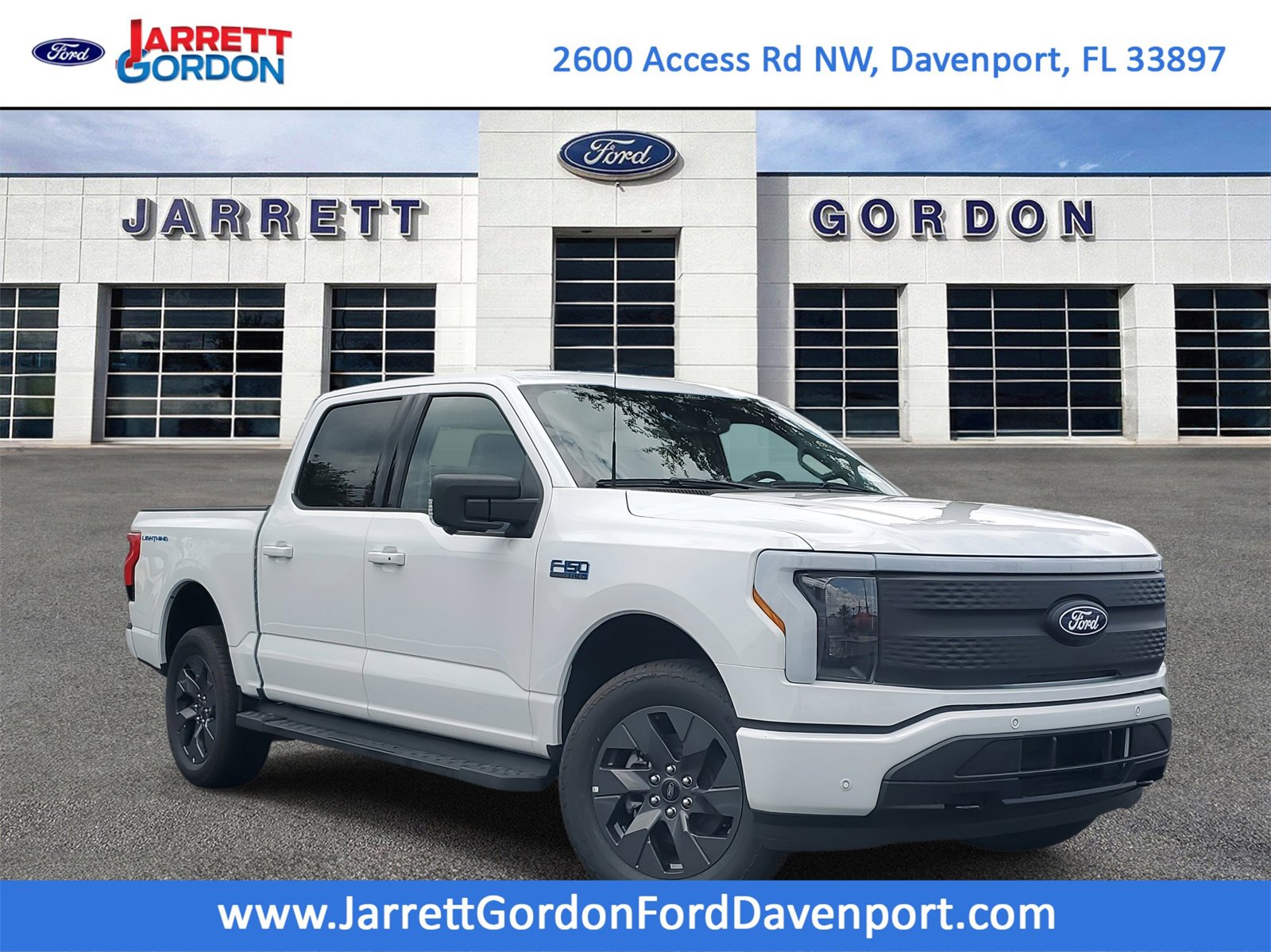 2025 Ford F-150 Lightning Flash's photo