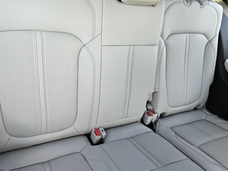 2025 Jeep Wagoneer Series III - Photo 16