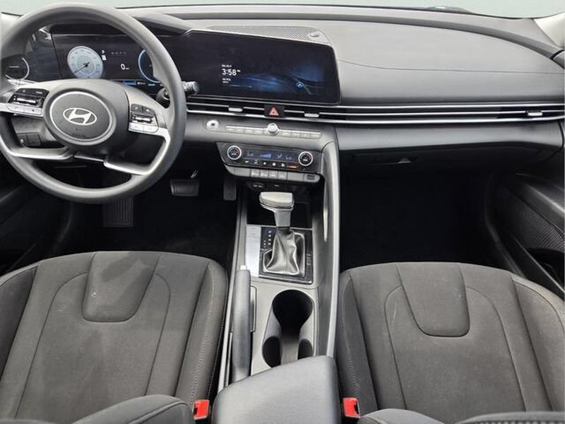 2024 Hyundai Elantra SEL - Photo 15