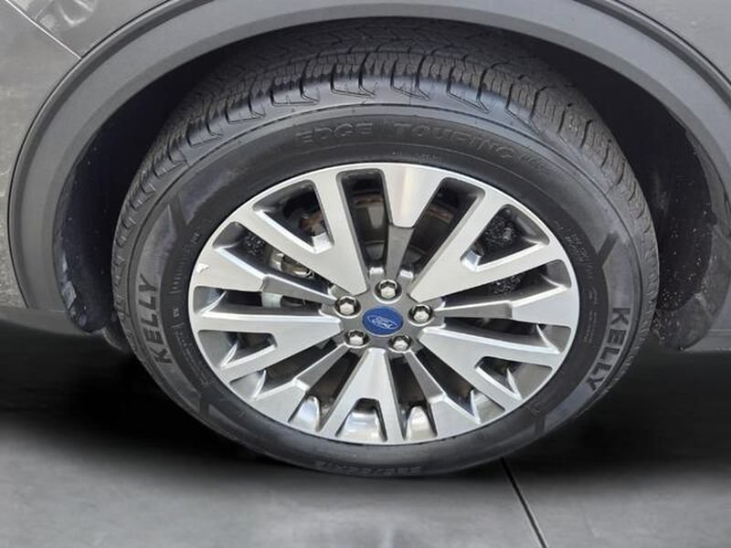 2022 Ford Escape Titanium - Photo 12