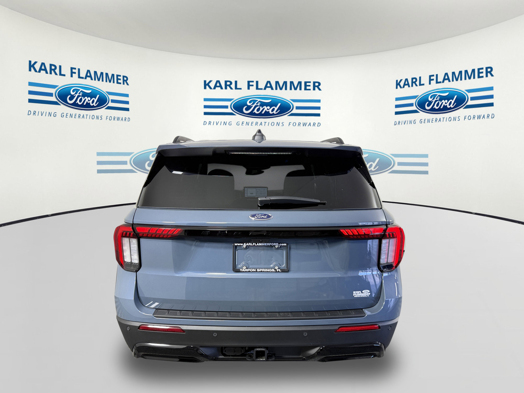 2026 Ford Explorer ST-Line photo 3