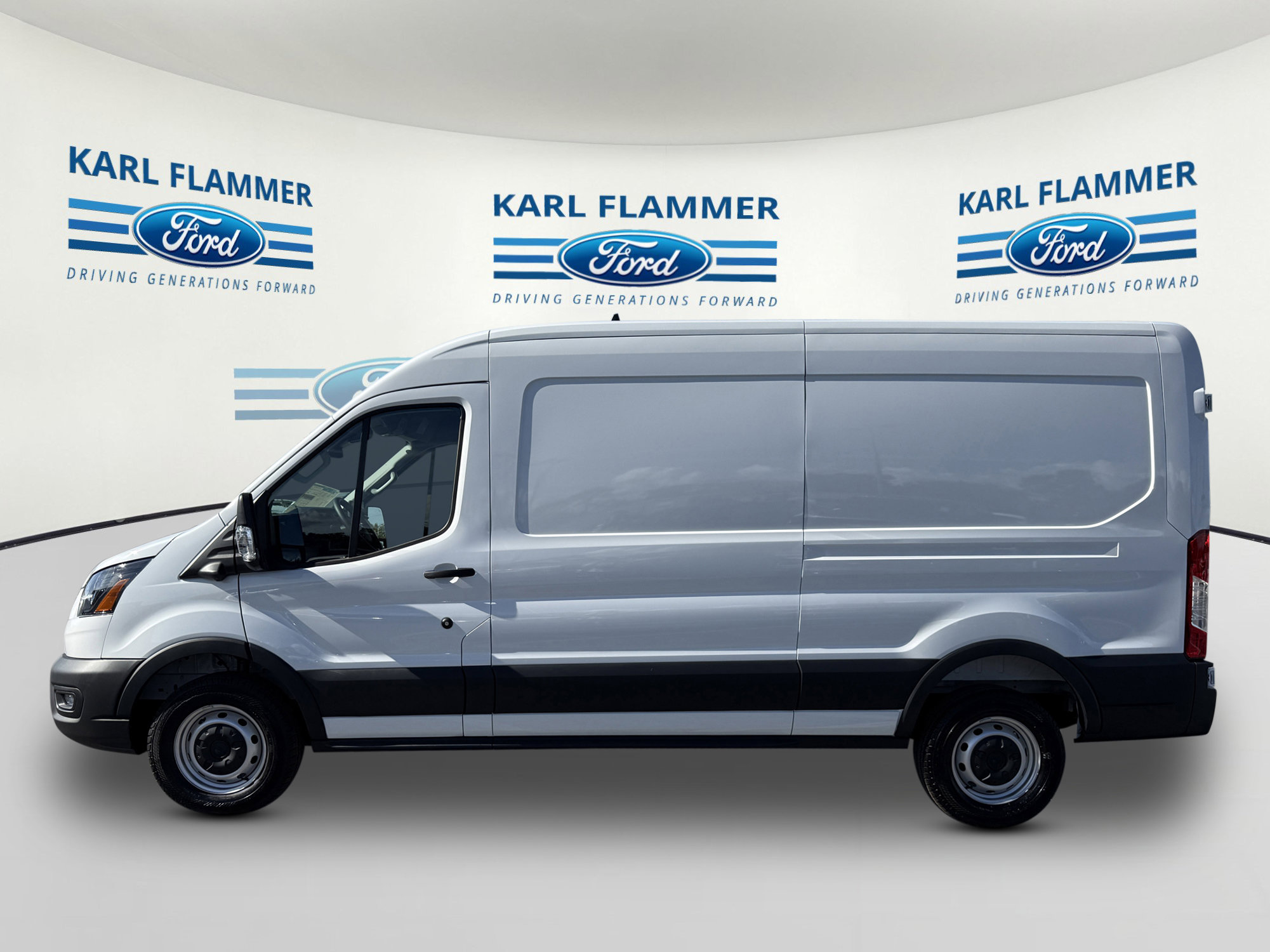 2025 Ford Transit Cargo Van photo 4