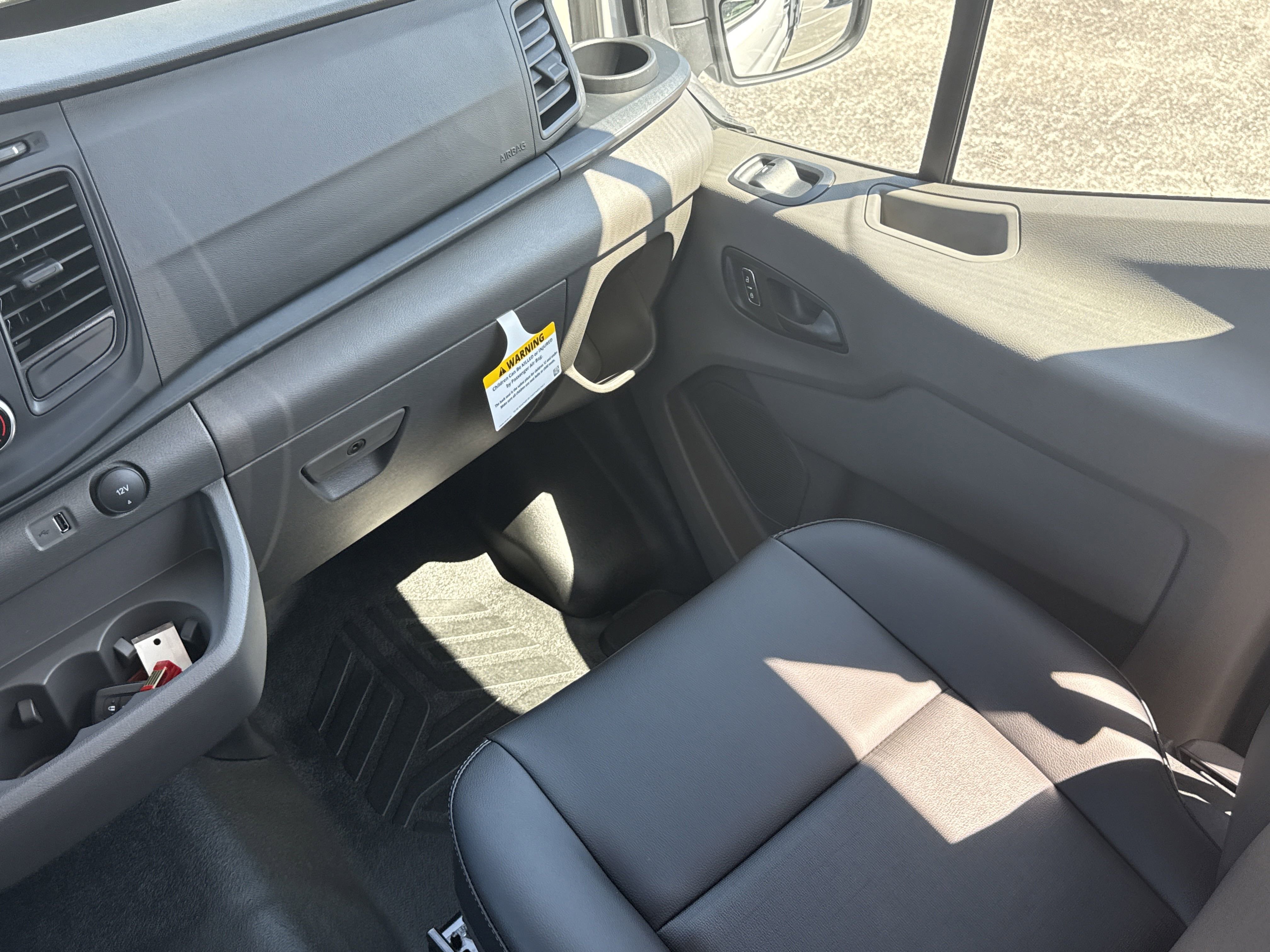 2025 Ford Transit Cargo Van photo 12
