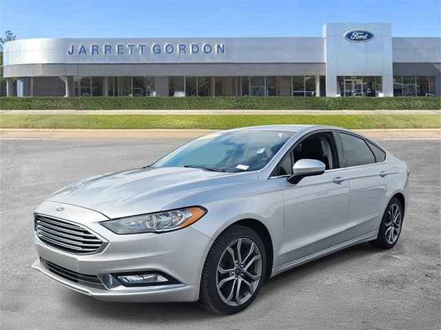 Used 2017 Ford Fusion SE with VIN 3FA6P0H93HR333092 for sale in Winter Haven, FL