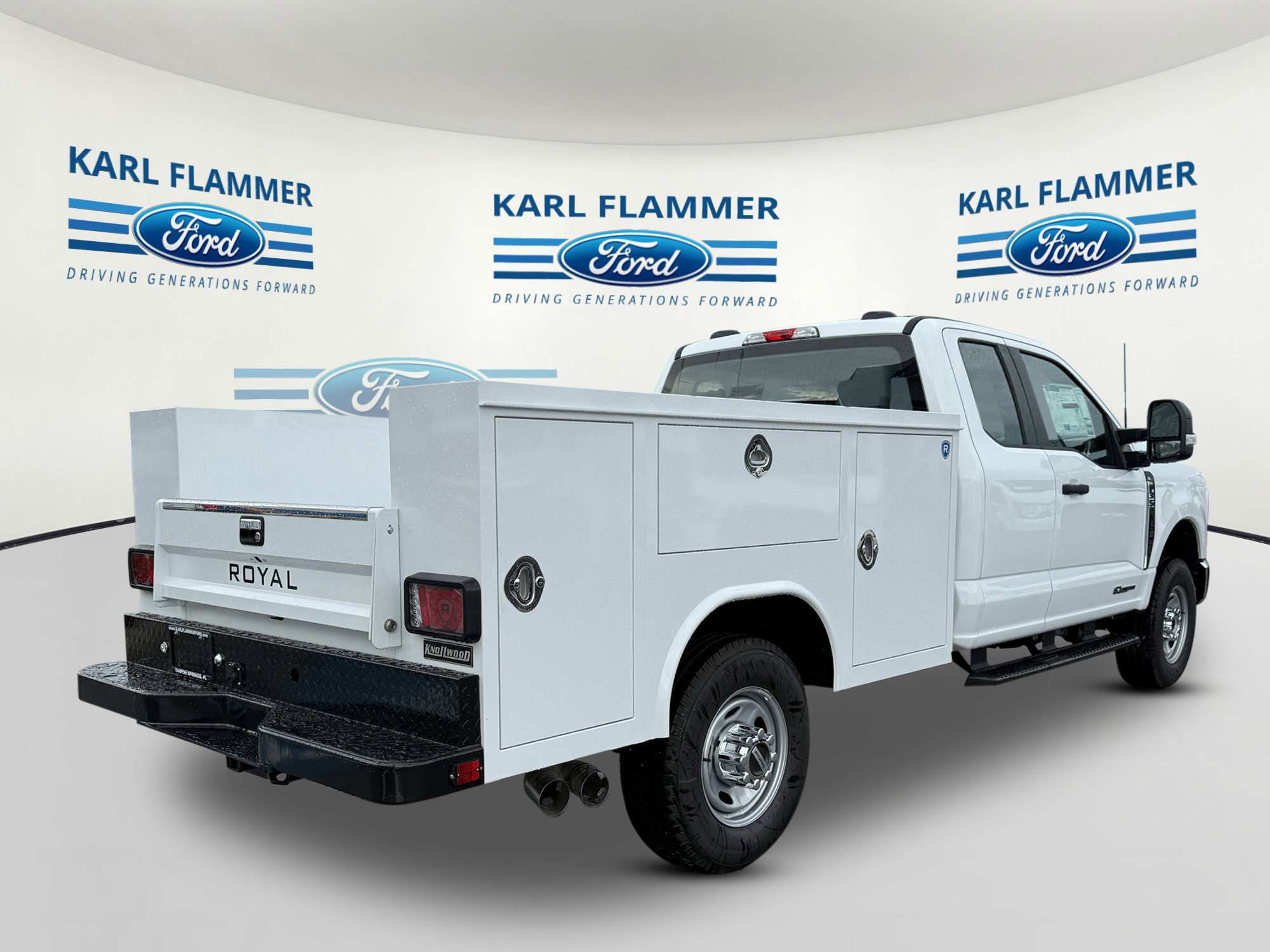 2025 Ford F-350 XL photo 3
