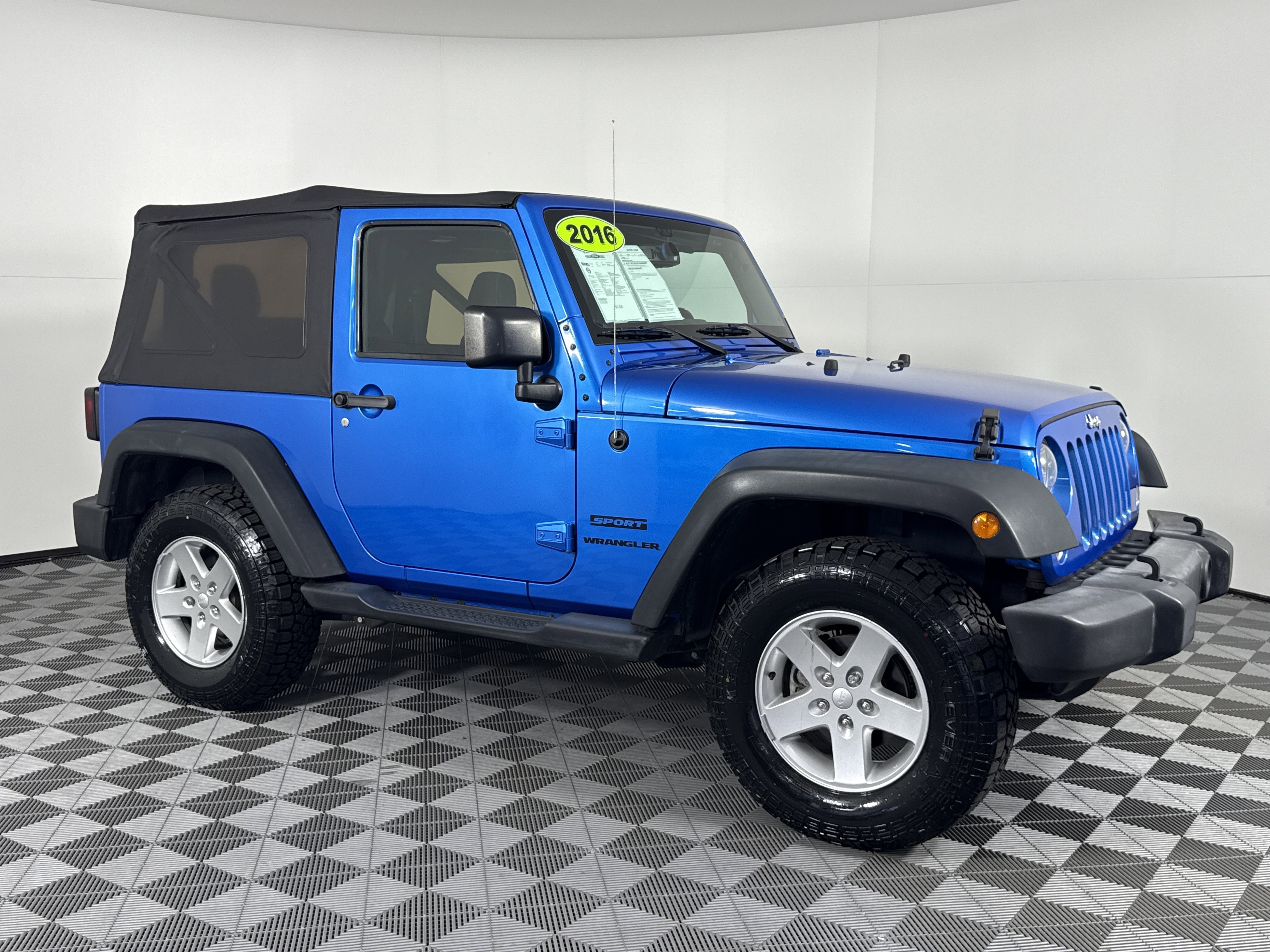 2016 Jeep Wrangler Sport S's photo