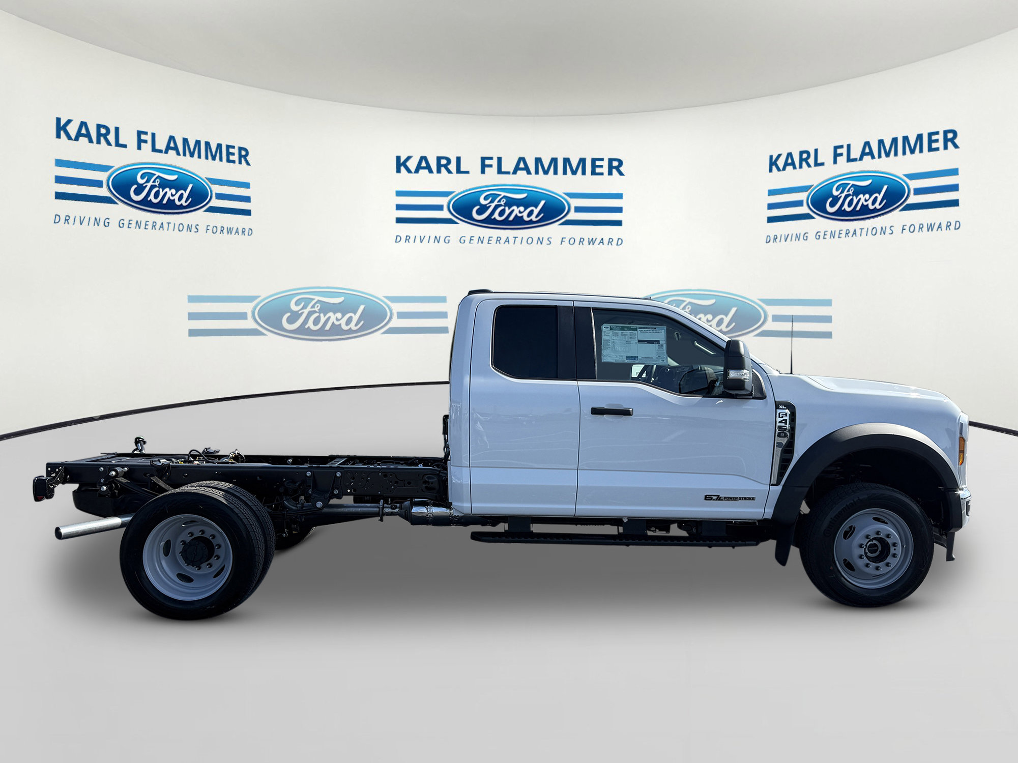 2026 Ford F-450 XL photo 2