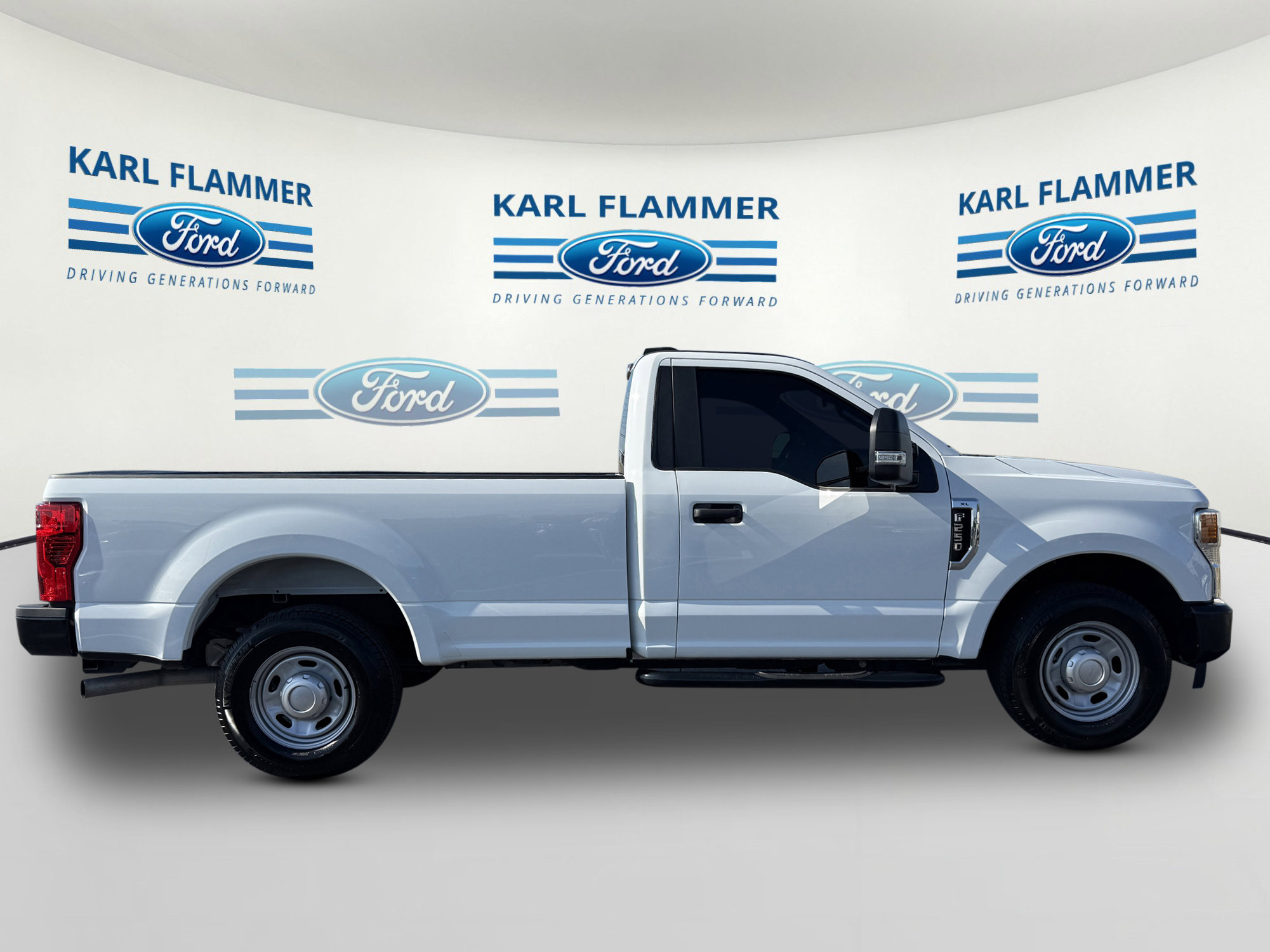 2022 Ford F-250 XL photo 2